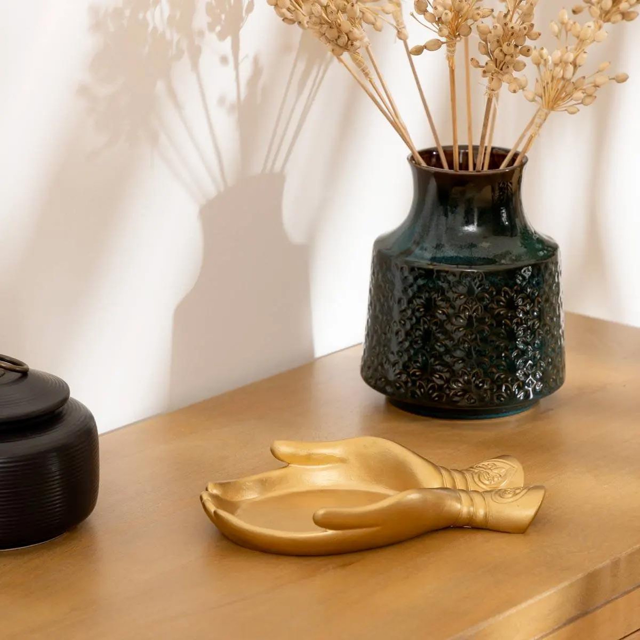 Voir la diapositive 3 : ATMOSPHERA Vide-poche design  main  22cm or