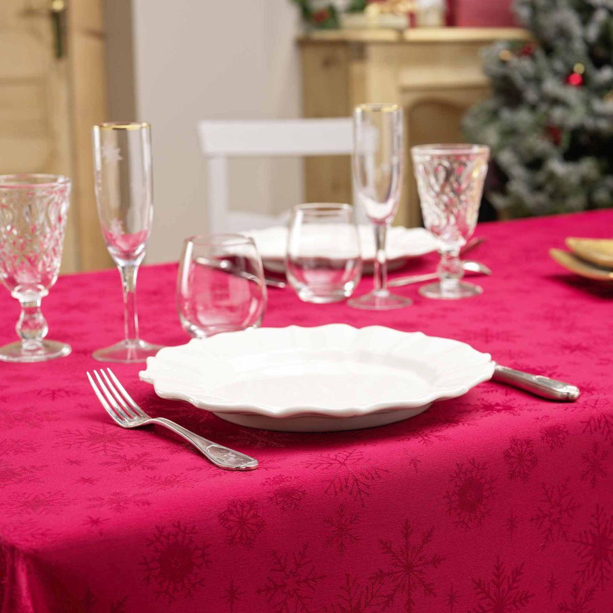 Voir la diapositive 3 : Douceur d'Intérieur Nappe jacquard imprimé  flocons  140x240cm rouge