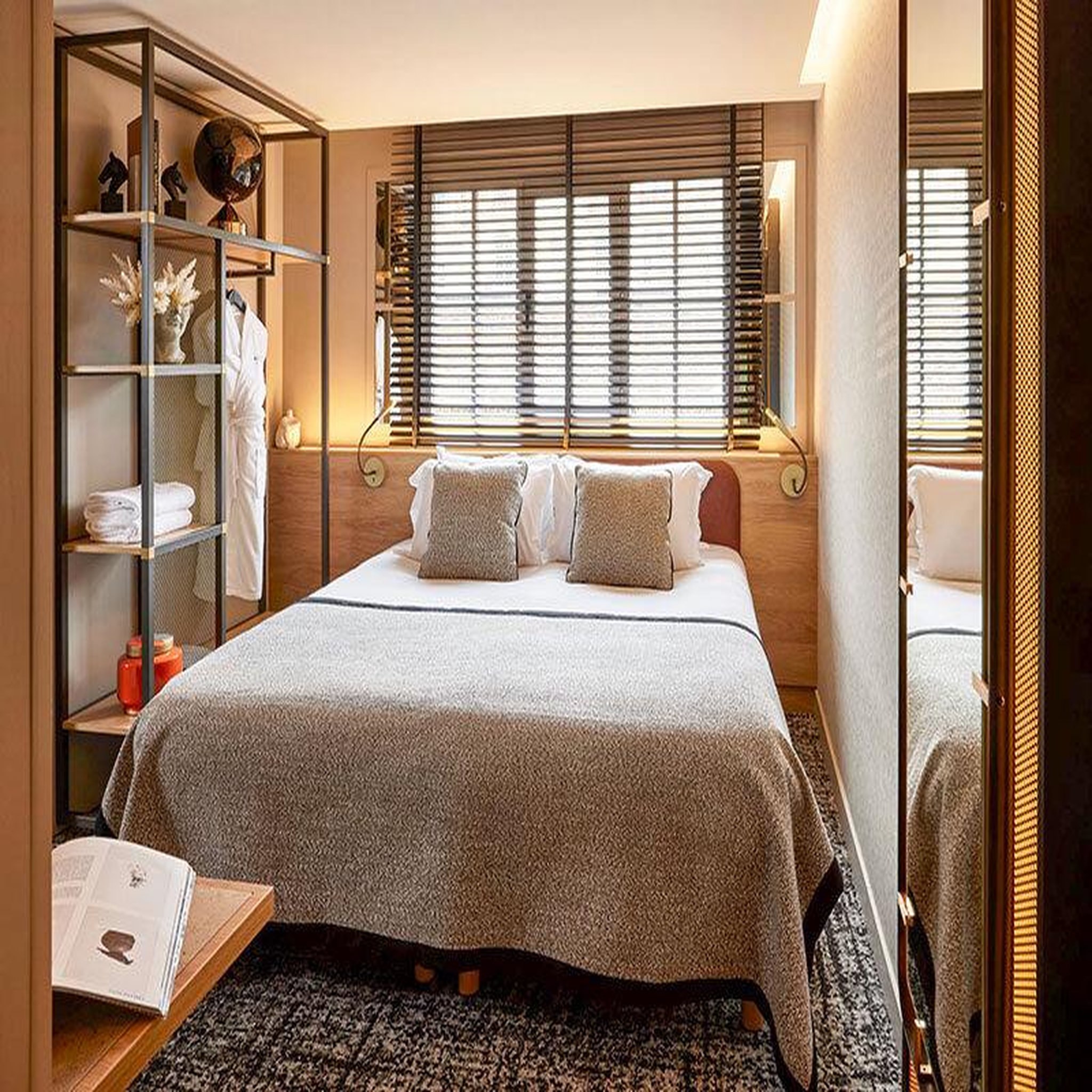Voir la diapositive 2 : Smartbox 3 jours en château 4* avec spa et location de vélo en option près de chantilly - coffret cadeau séjour