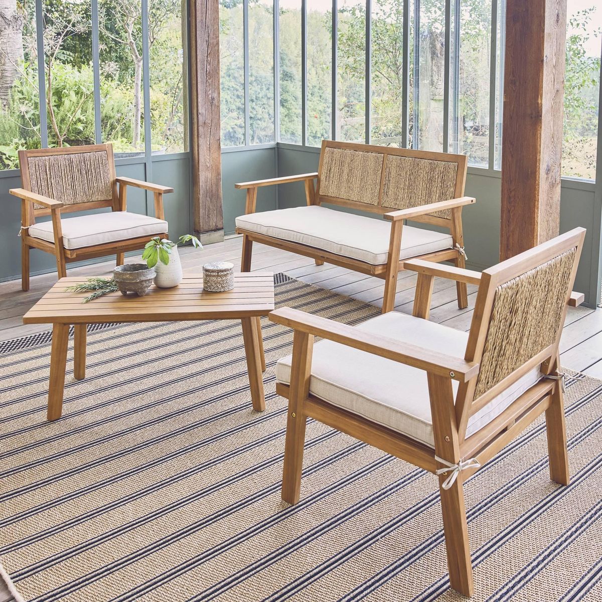 SWEEEK Salon de jardin bois et cannage vertical BOHEMIA 4 places