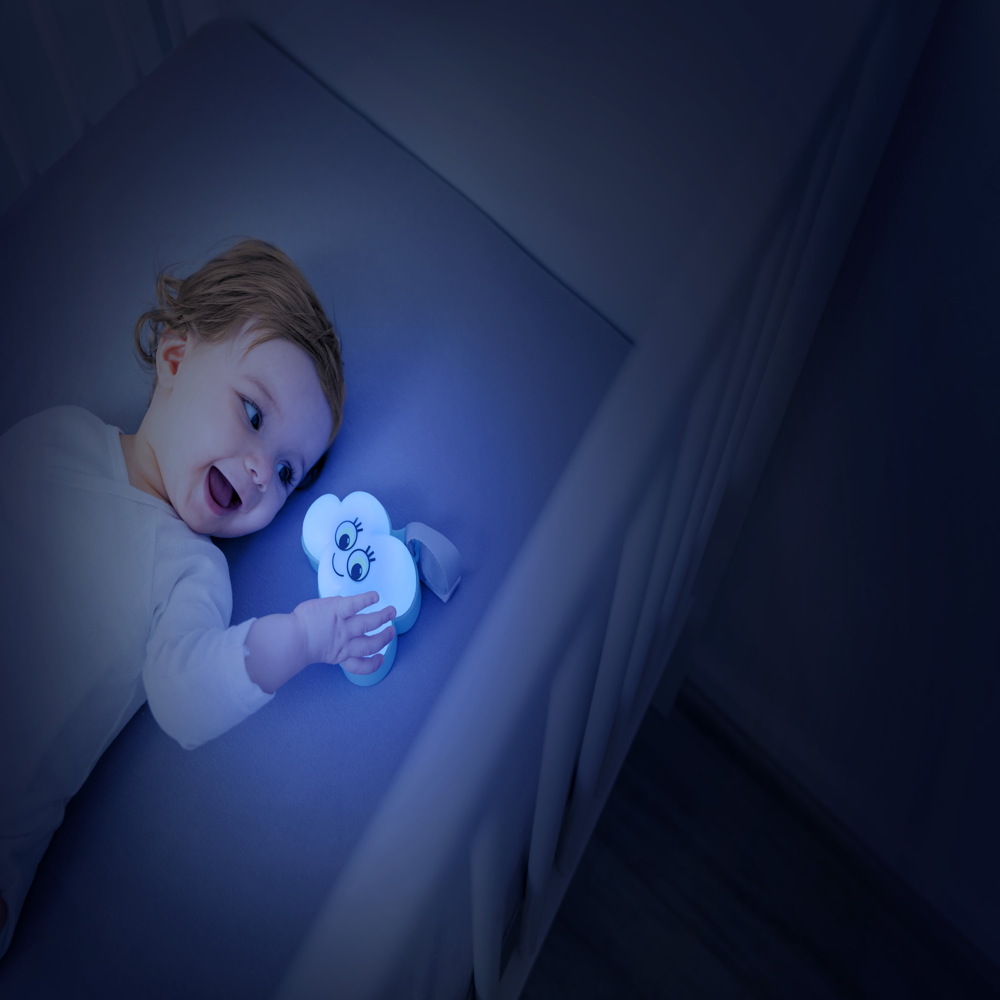 Voir la diapositive 6 : BADABULLE Veilleuse nuage nomade son & lumière