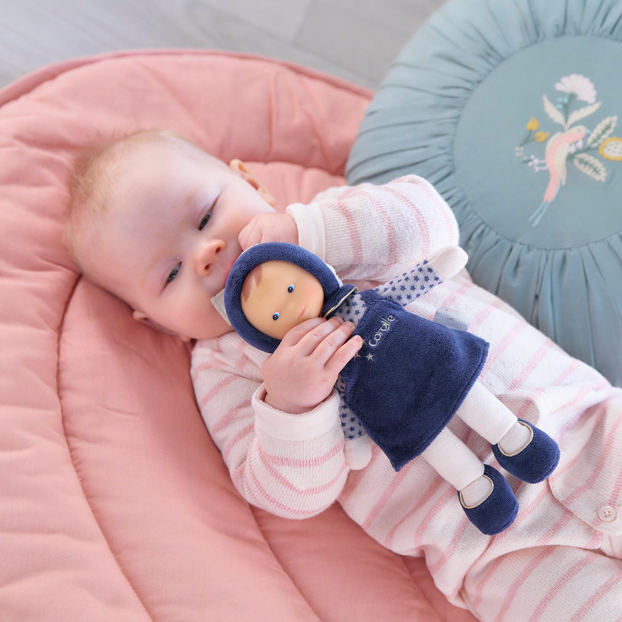 Voir la diapositive 3 : Corolle Doudou Miss Marine Rêves d'Étoiles