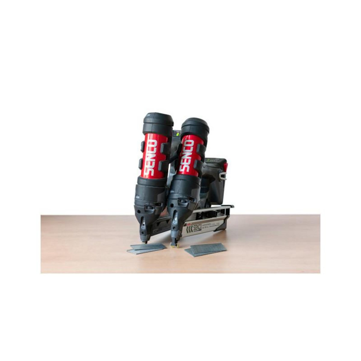SENCO Cloueur à brads 18V Fusion F 18 + 2 batteries 1,5Ah + chargeur + coffret SENCO 6E2501N