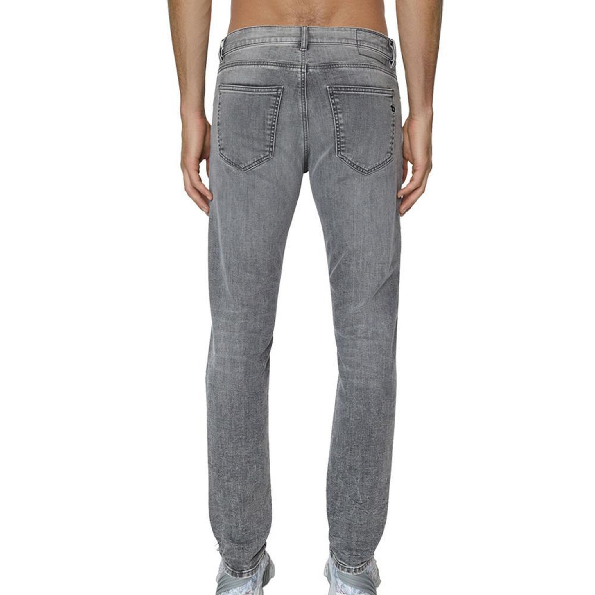 Voir la diapositive 2 : DIESEL Jean Skinny  Homme Diesel Strukt