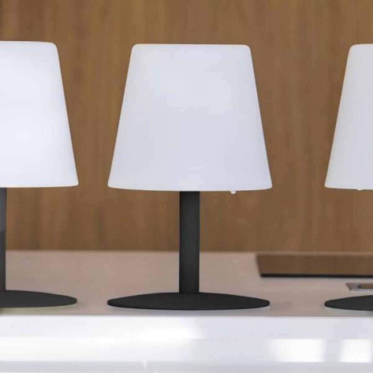 Lumisky Lampe de table LED sans fil Standy Mini Rock - Lumisky - H 25 cm - Gris et blanc