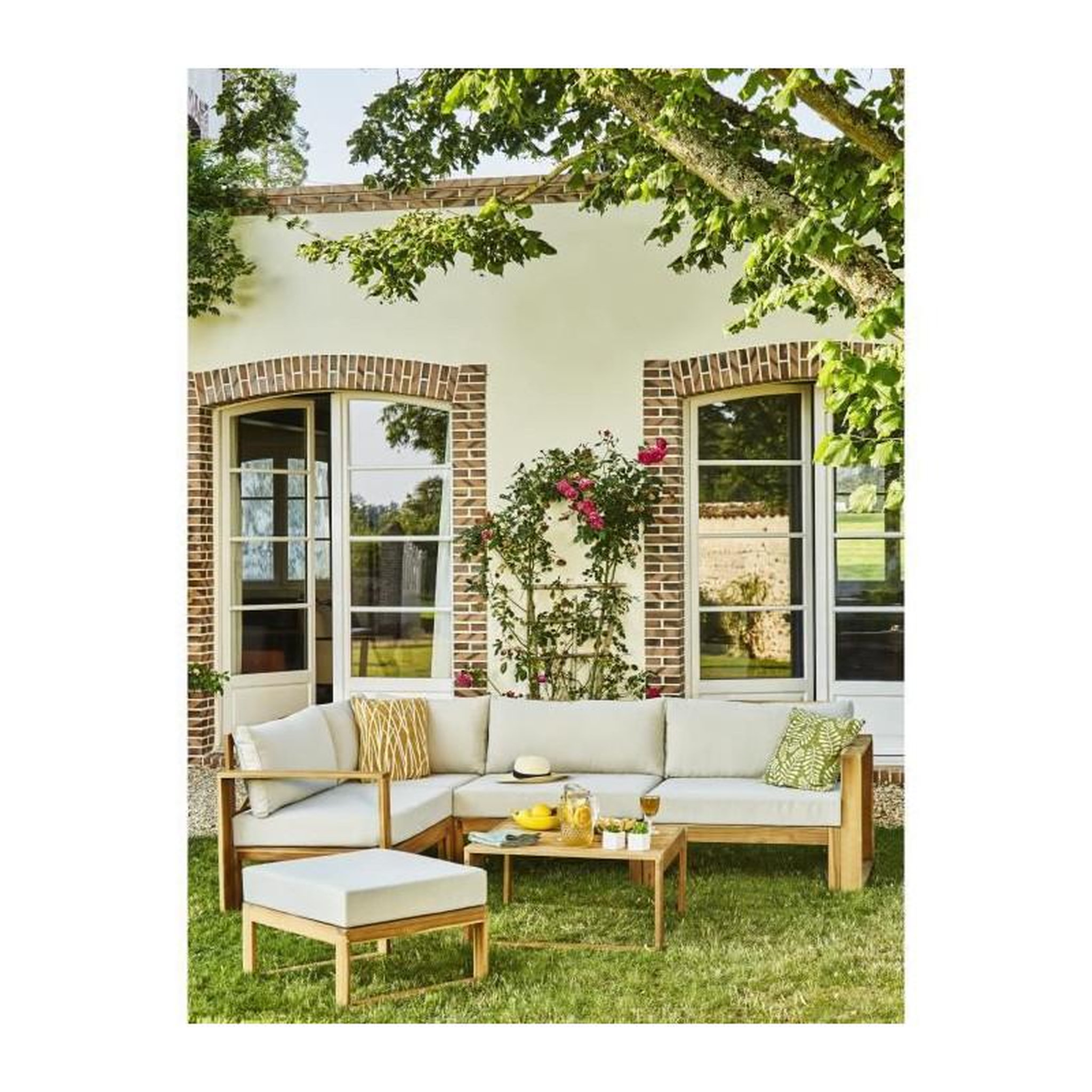Voir la diapositive 2 : BOCARNEA Salon de jardin en bois dAcacia FSC avec coussins gris -  BOCARNEA - 5 personnes - LEVATA