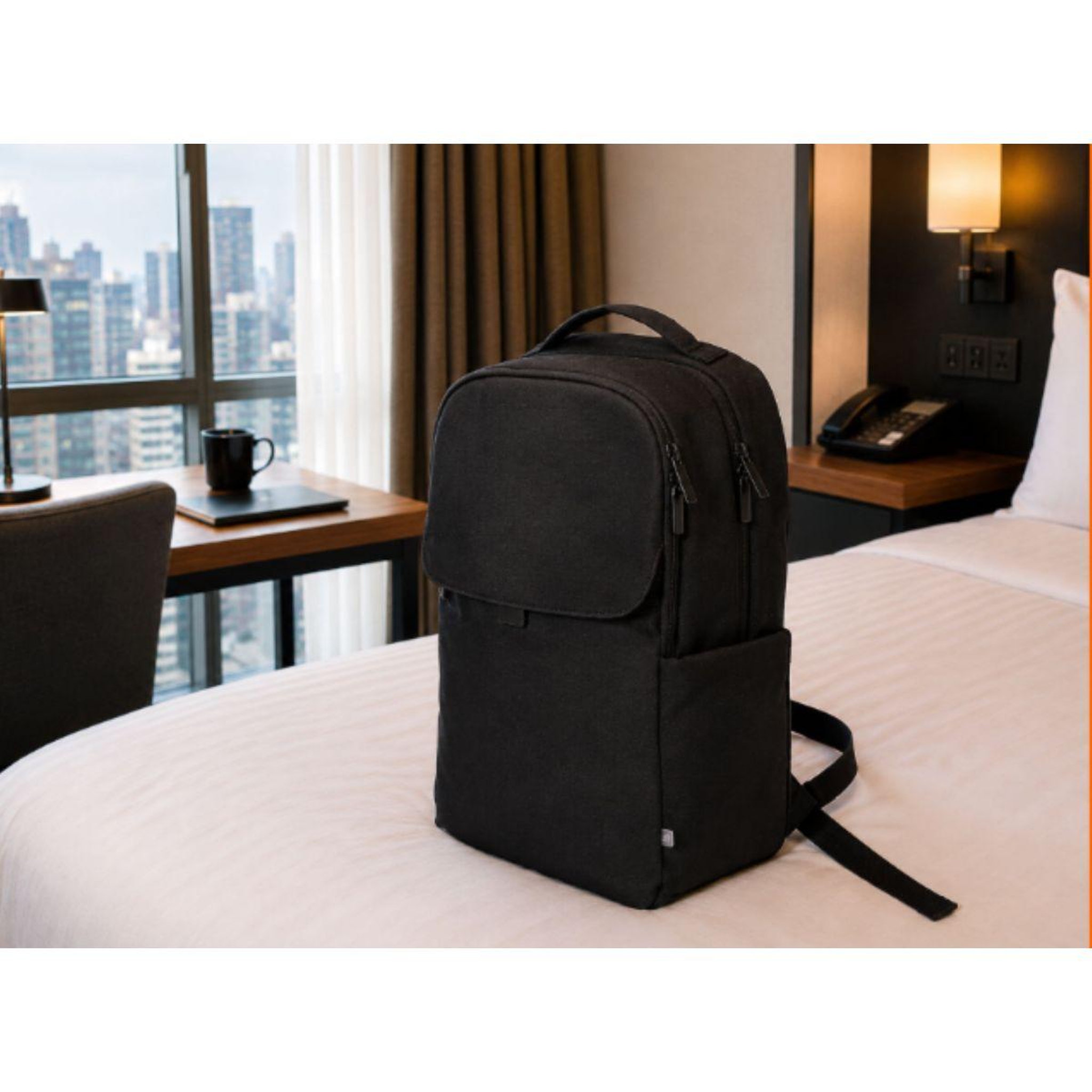 Voir la diapositive 2 : ESSENTIEL B Sac à dos 16  Confort quotidien Noir