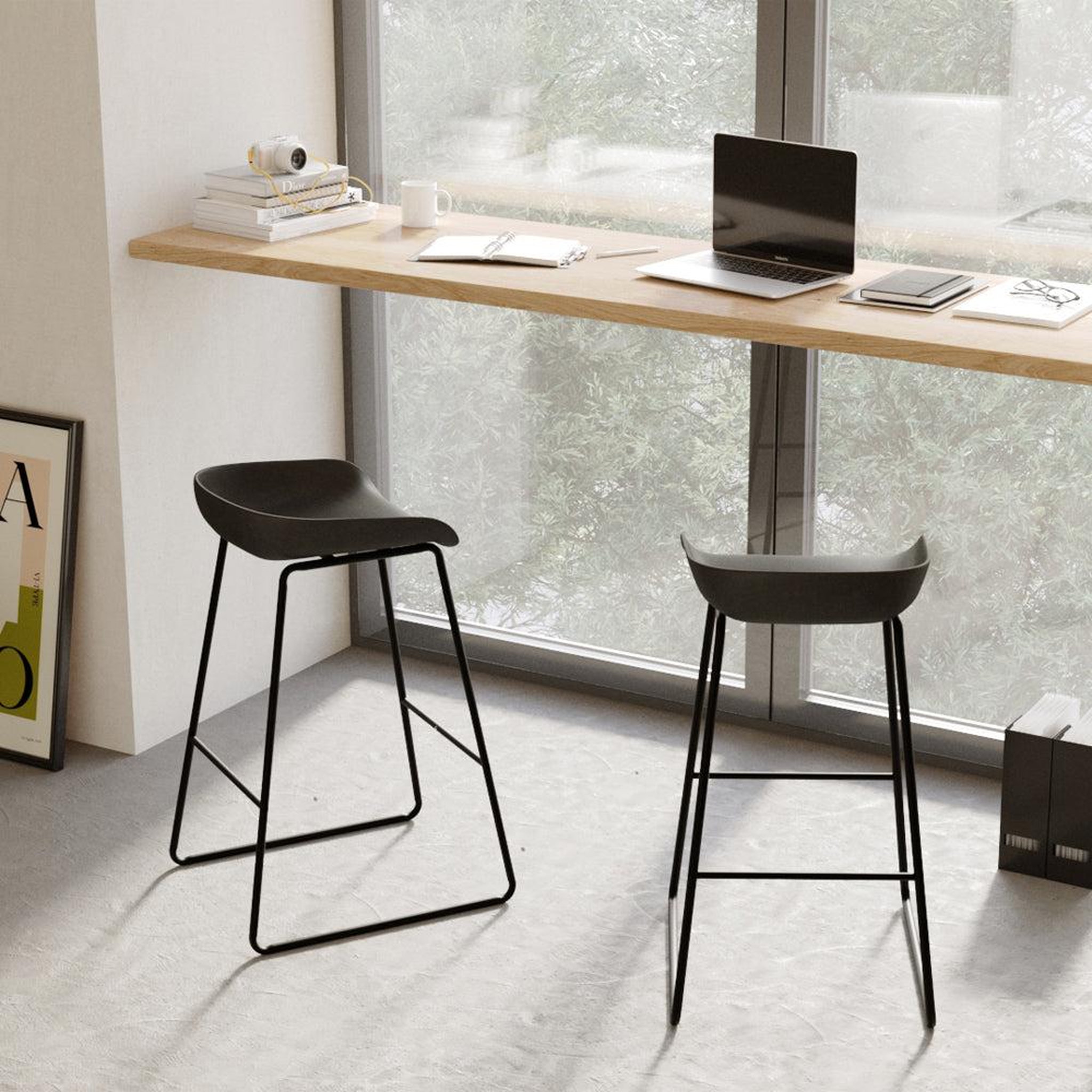 Voir la diapositive 6 : MAISON PAVANE Lot de 2 chaises de bar noires h76cm-yoshi