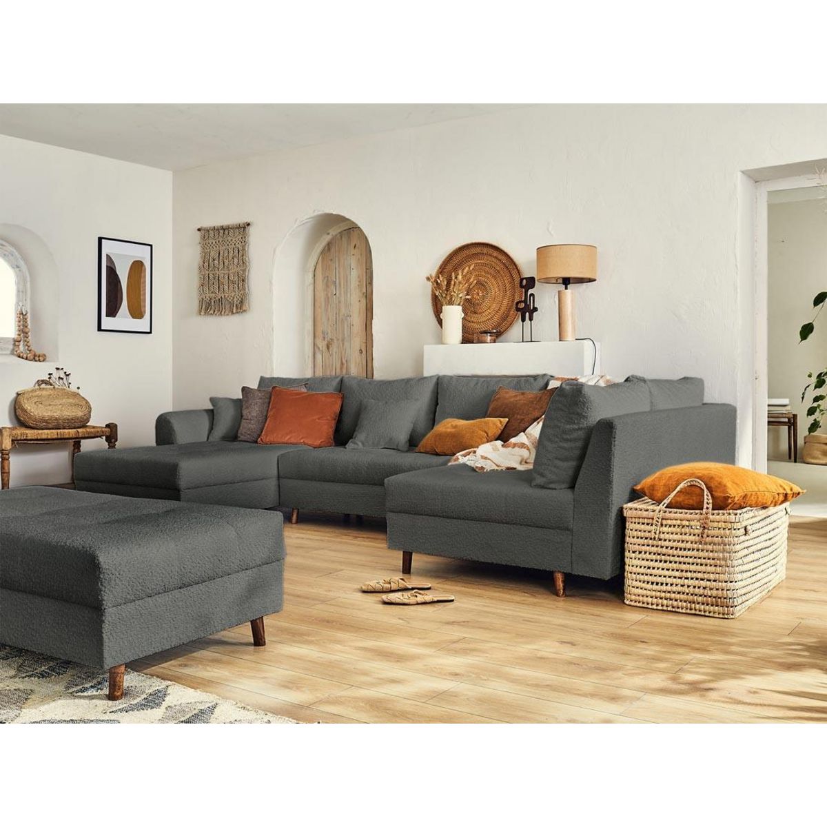 LISA DESIGN Rune - canapé panoramique d'angle droit - 7 places - avec pouf d'appoint - en tissu bouclette