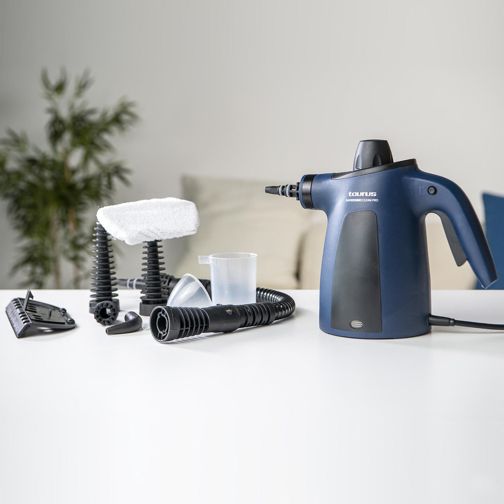 Voir la diapositive 3 : Taurus Taurus clean pro nettoyeur vapeur traineau 0,35 l 1050 w noir, bleu