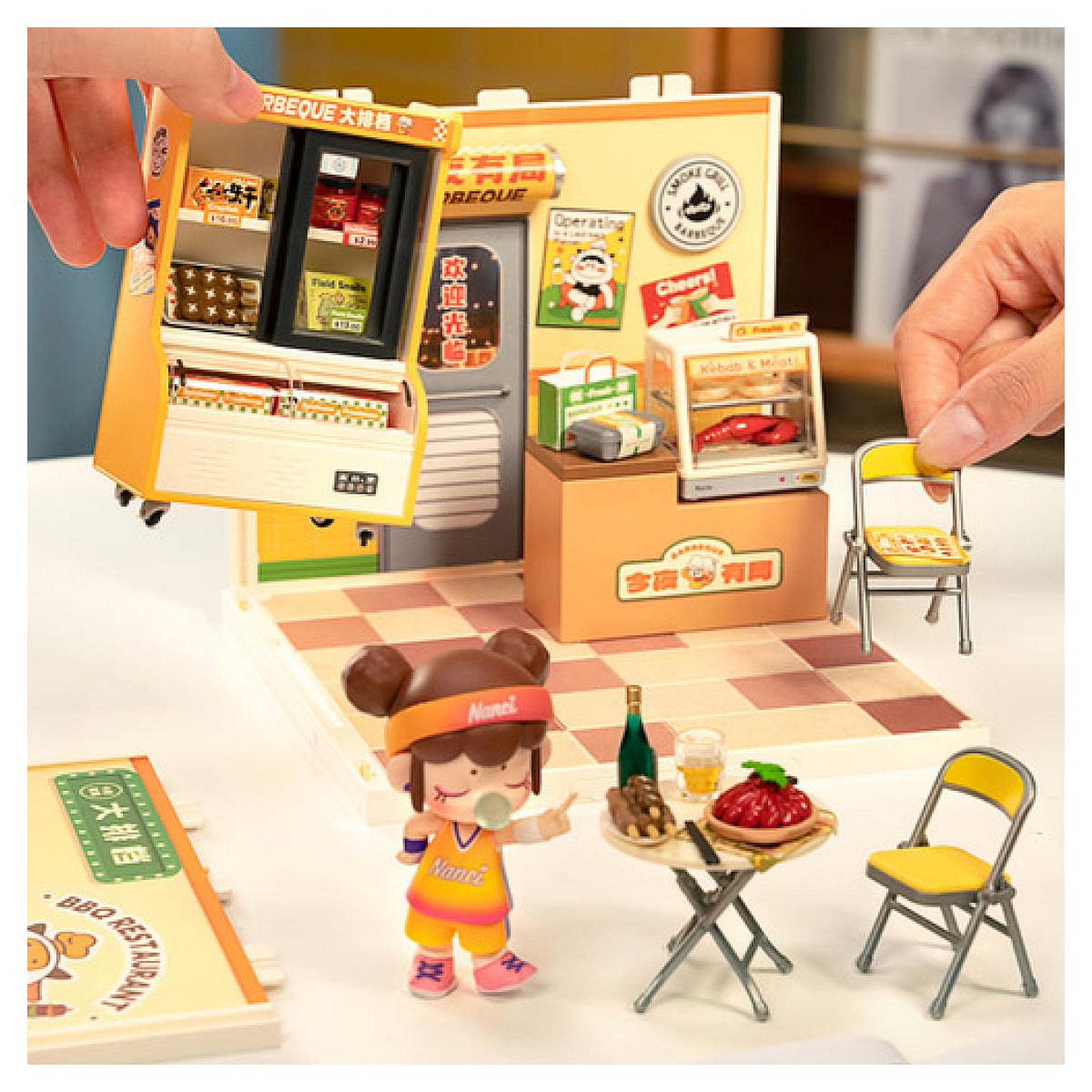 Voir la diapositive 4 : ROBOTIME Super Creator - Night out food stall