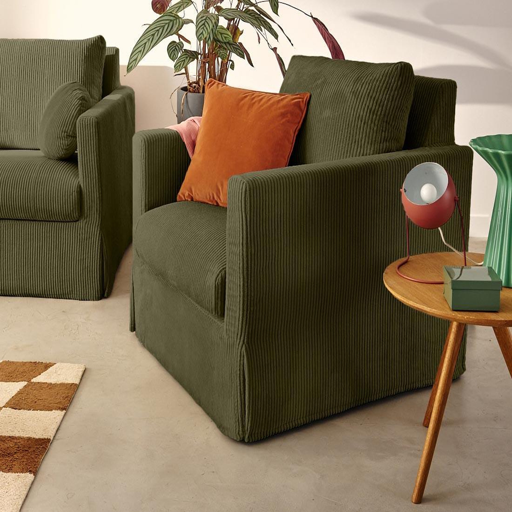 Voir la diapositive 1 : LISA DESIGN Serena - fauteuil déhoussable en velours côtelé