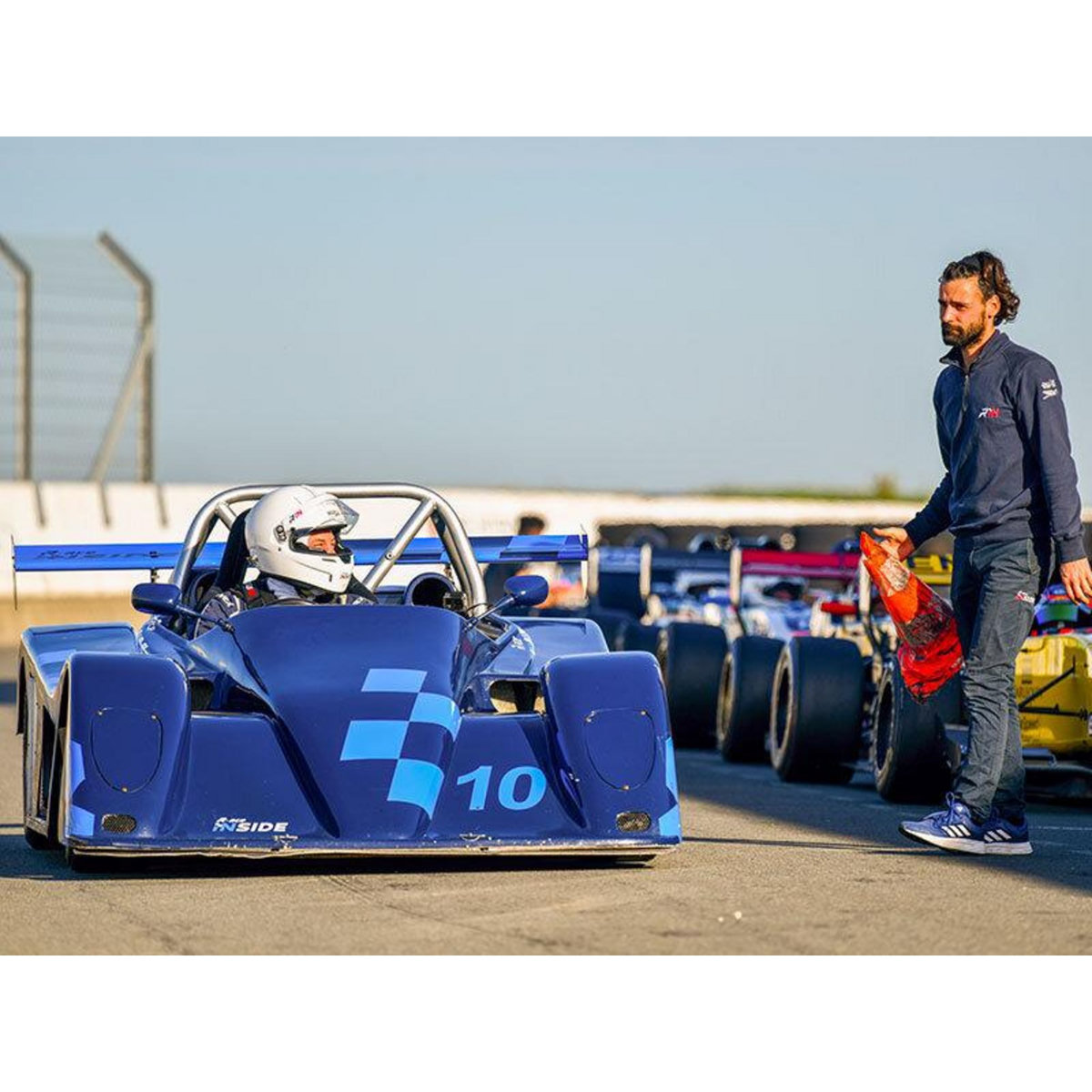 Smartbox Stage de pilotage : 5 tours de circuit en Proto Funyo - Coffret Cadeau Sport & Aventure