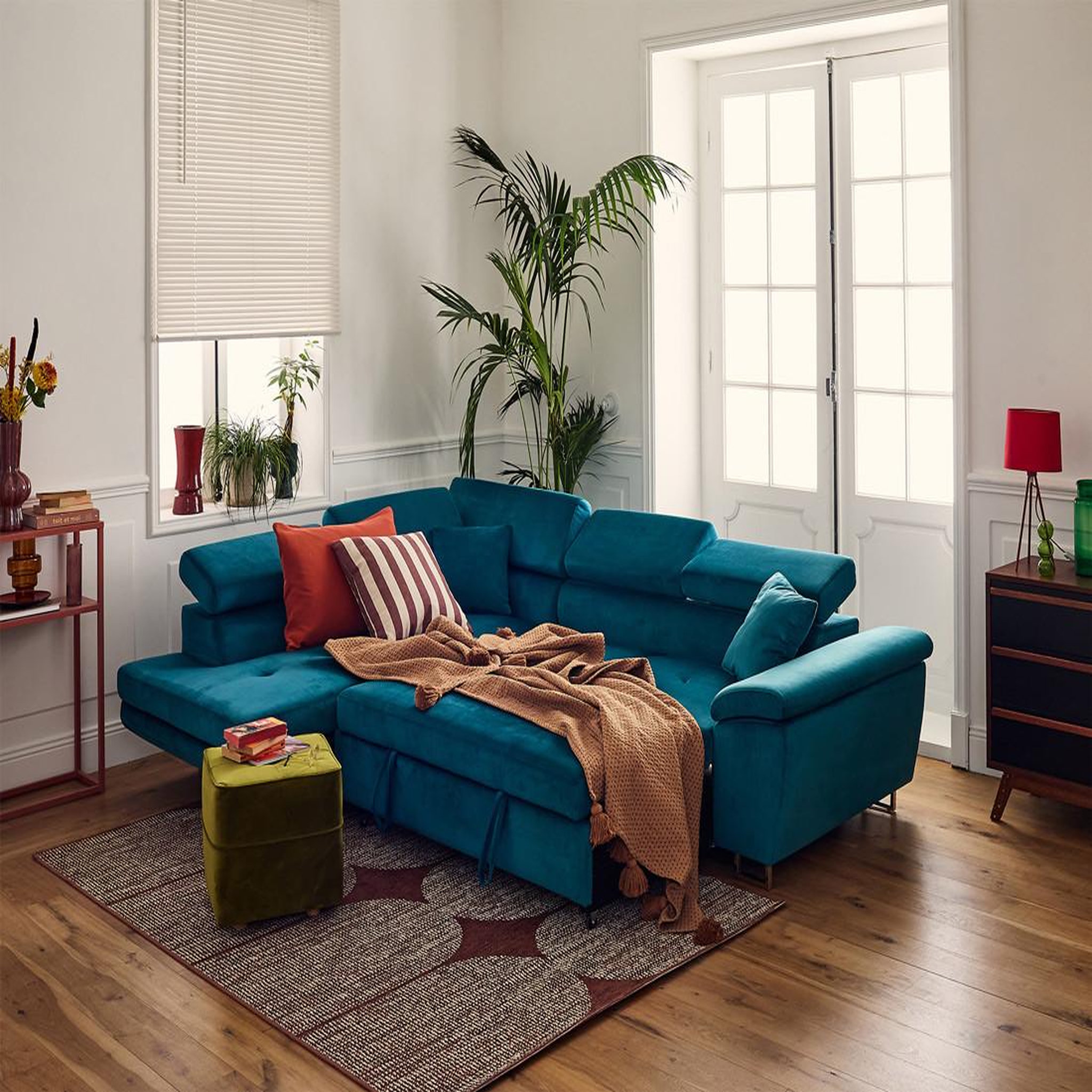 Voir la diapositive 3 : BEST MOBILIER Dimas - canapé d'angle gauche 5 places - convertible avec coffre et têtières réglables - en velours