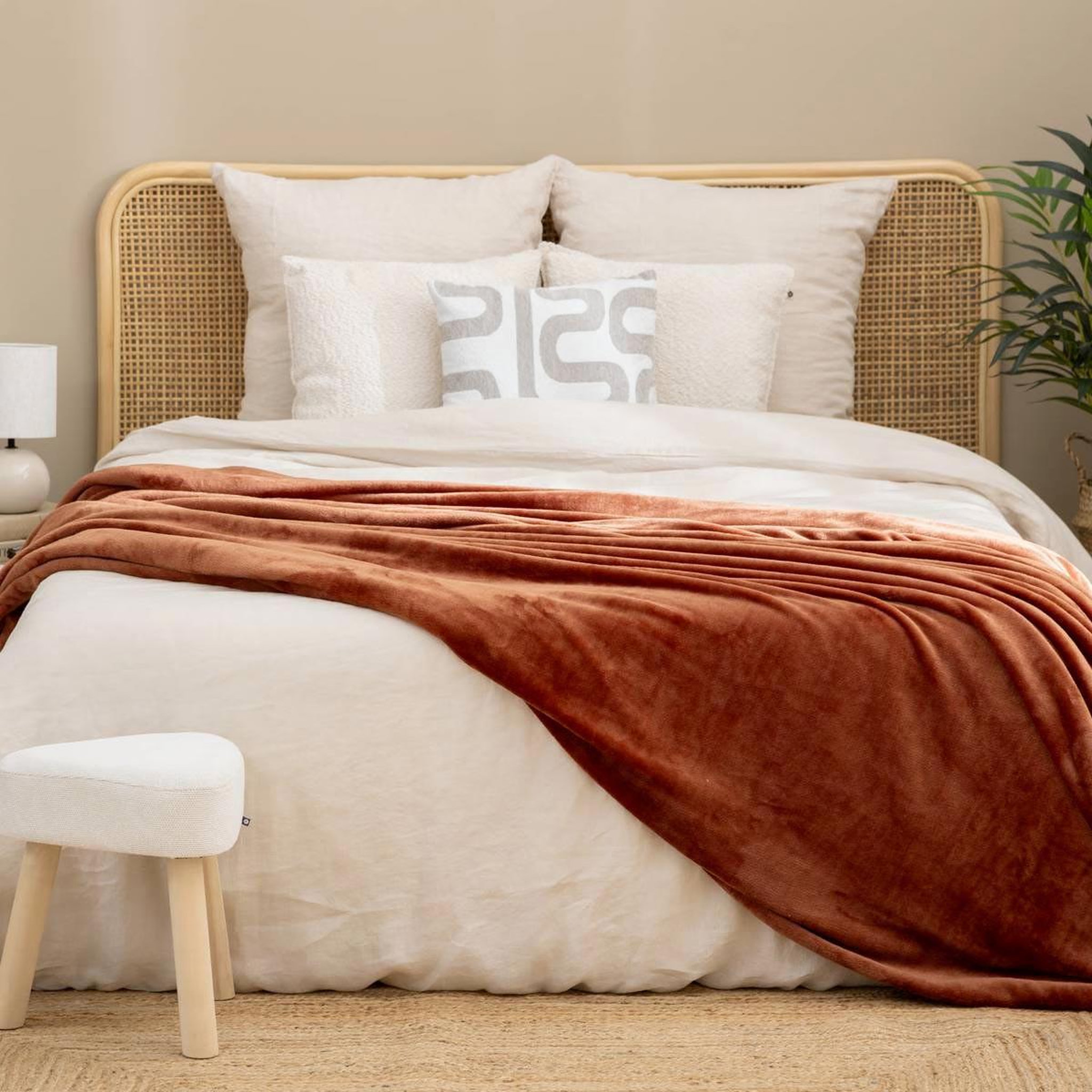 Voir la diapositive 4 : ATMOSPHERA Plaid en flanelle uni  ollis  240x260cm terracotta