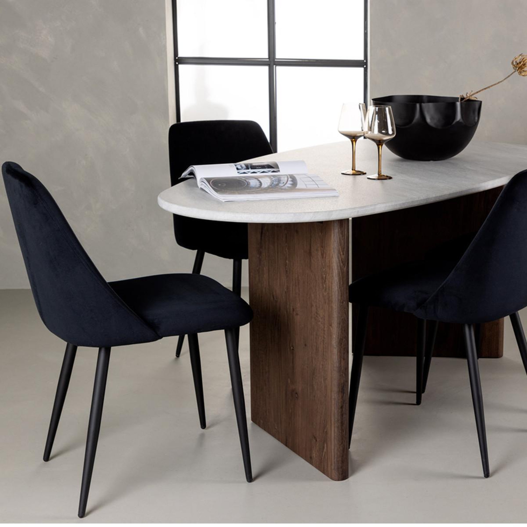 Voir la diapositive 4 : Paris Prix Ensemble table à manger & 4 chaises  gronvik & night  180cm gris clair & noir