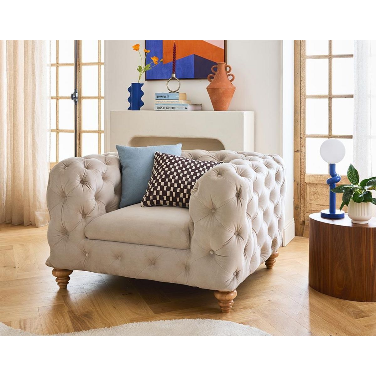 LISA DESIGN Walter - fauteuil chesterfield en velours - pieds bois