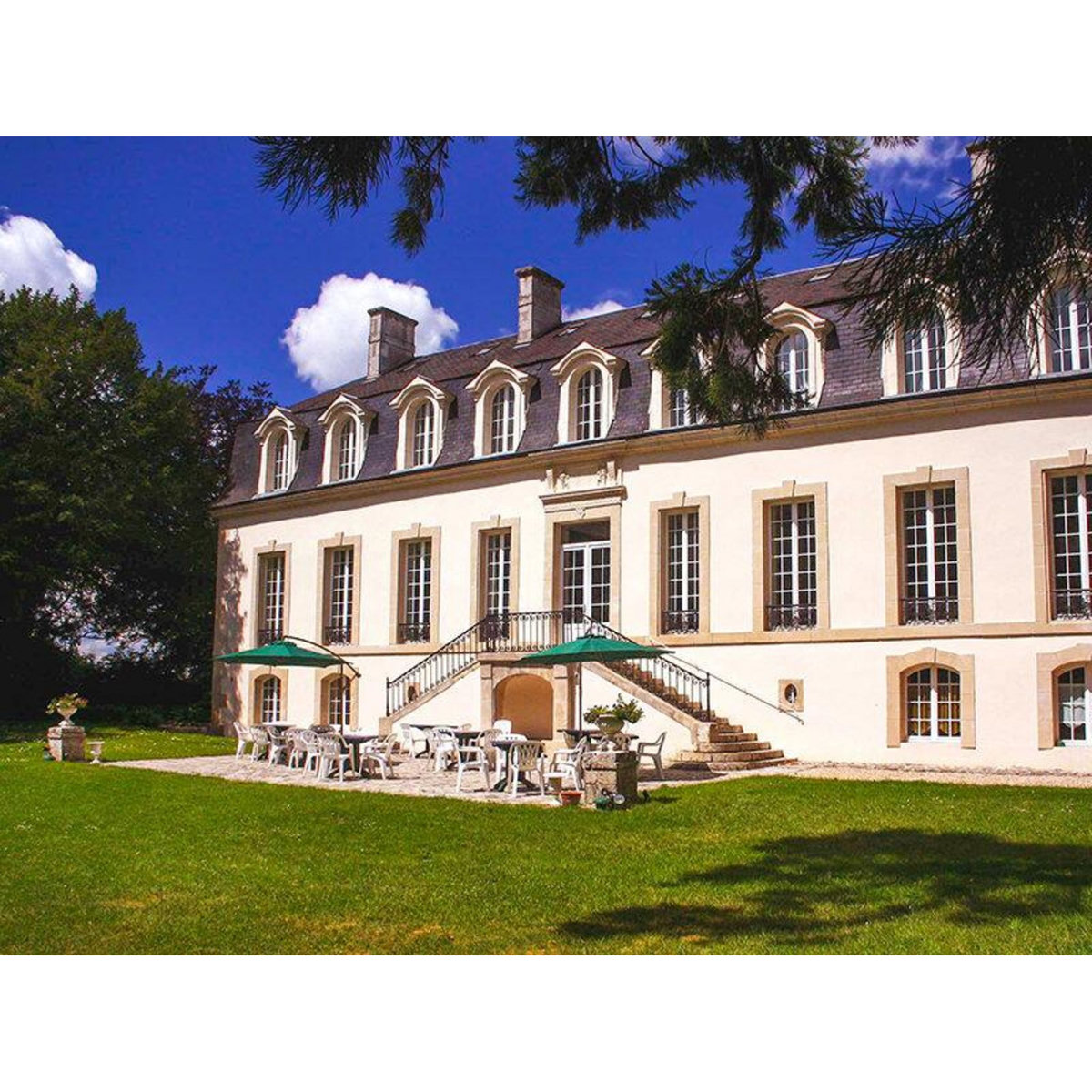 Smartbox 3 jours de rêve dans un château avec espace détente près d'Orléans - Coffret Cadeau Séjour