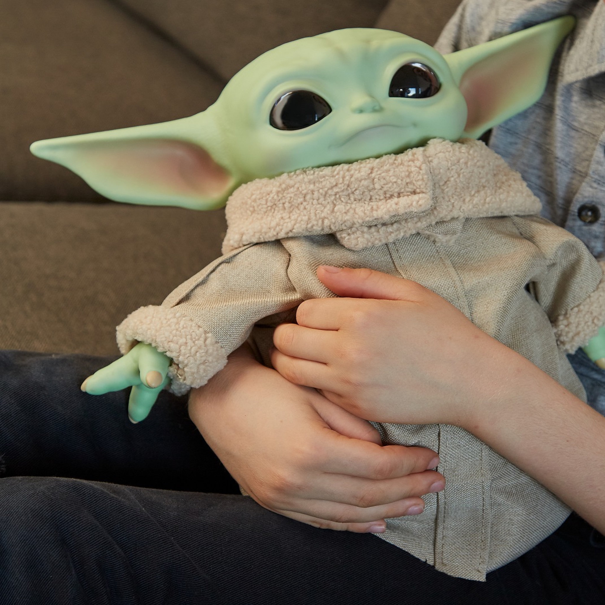 Voir la diapositive 4 : STAR WARS Star Wars Figurine peluche 28 cm The Child alias Baby Yoda