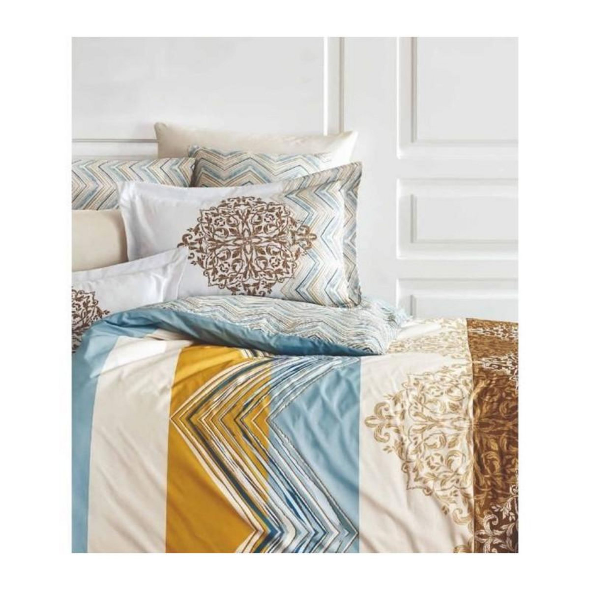 GENERIQUE Parure de lit - 1 housse de couette 220 x 240 cm + 2 taies d'oreiller 60 x 60 cm - 100% coton renforcé - Blanc