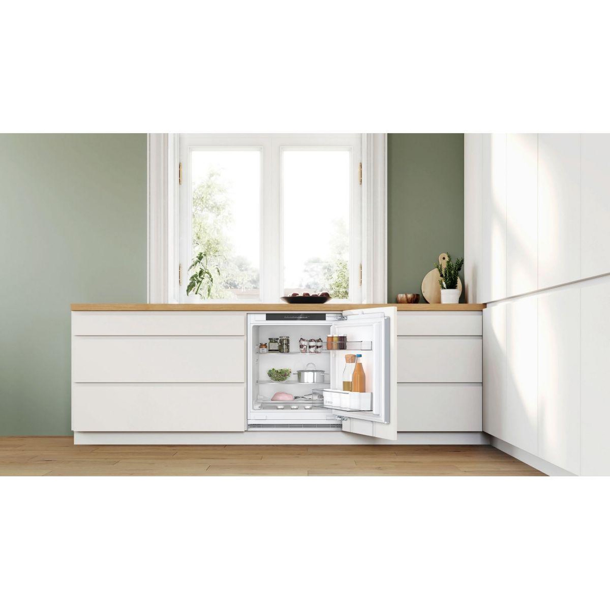 Voir la diapositive 2 : BOSCH Réfrigérateur top encastrable KUR21VFE0