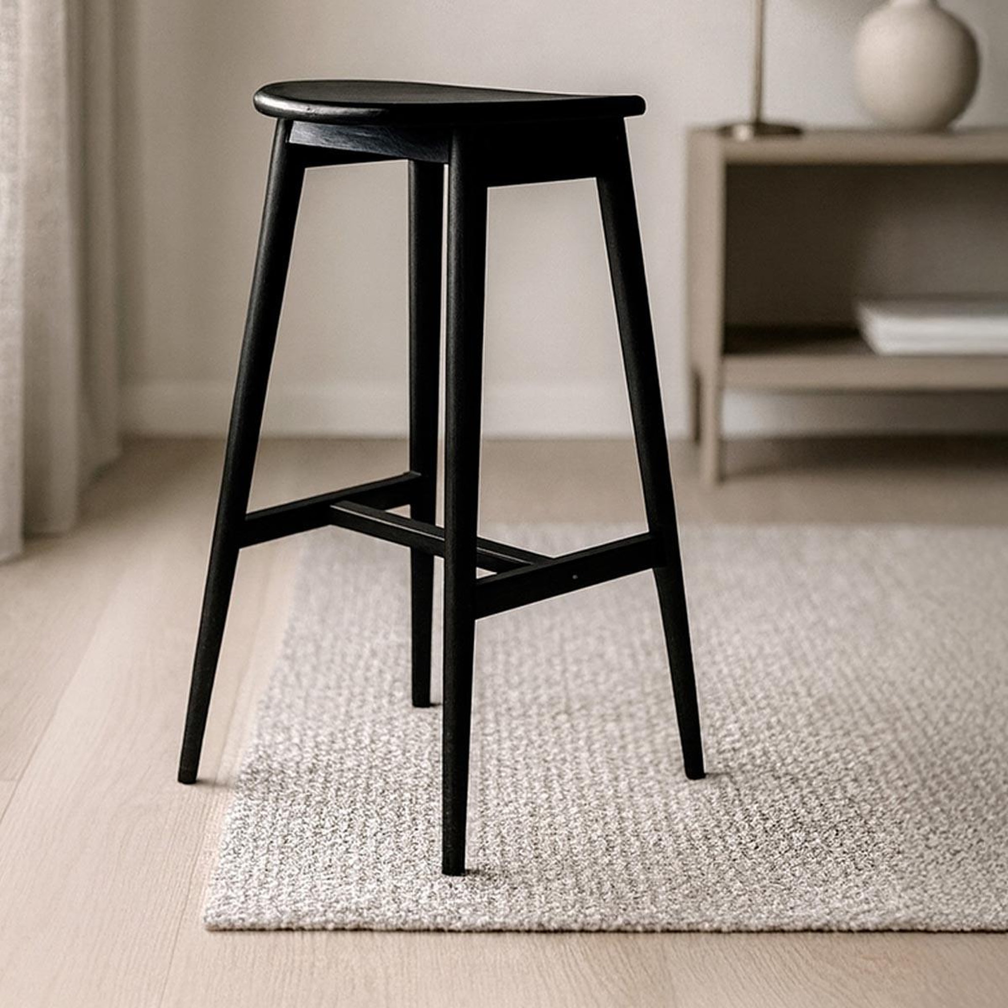 Voir la diapositive 4 : Paris Prix Tabouret de bar en bois  orust  77cm noir