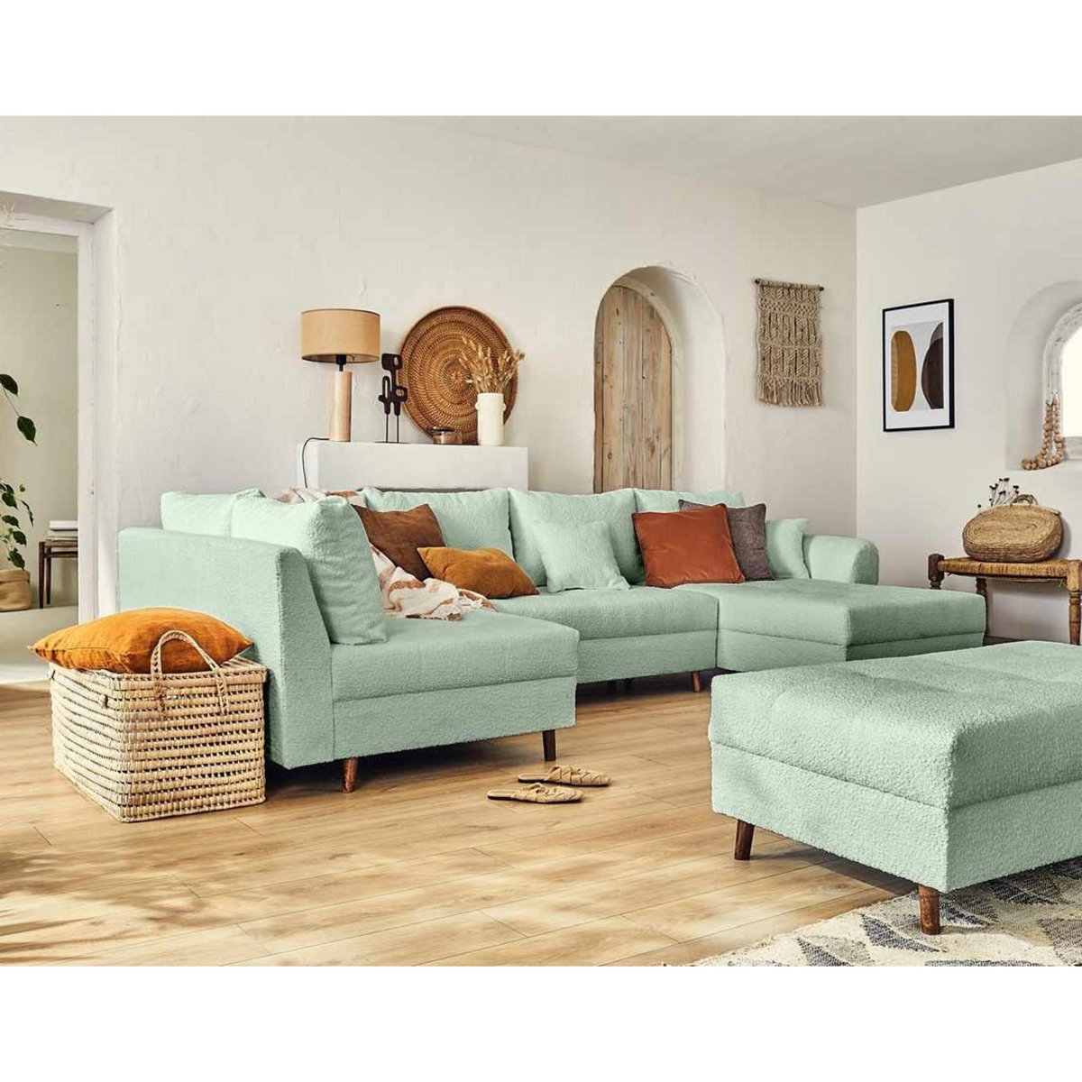 LISA DESIGN Rune - canapé panoramique d'angle gauche - 7 places - avec pouf d'appoint - en tissu bouclette