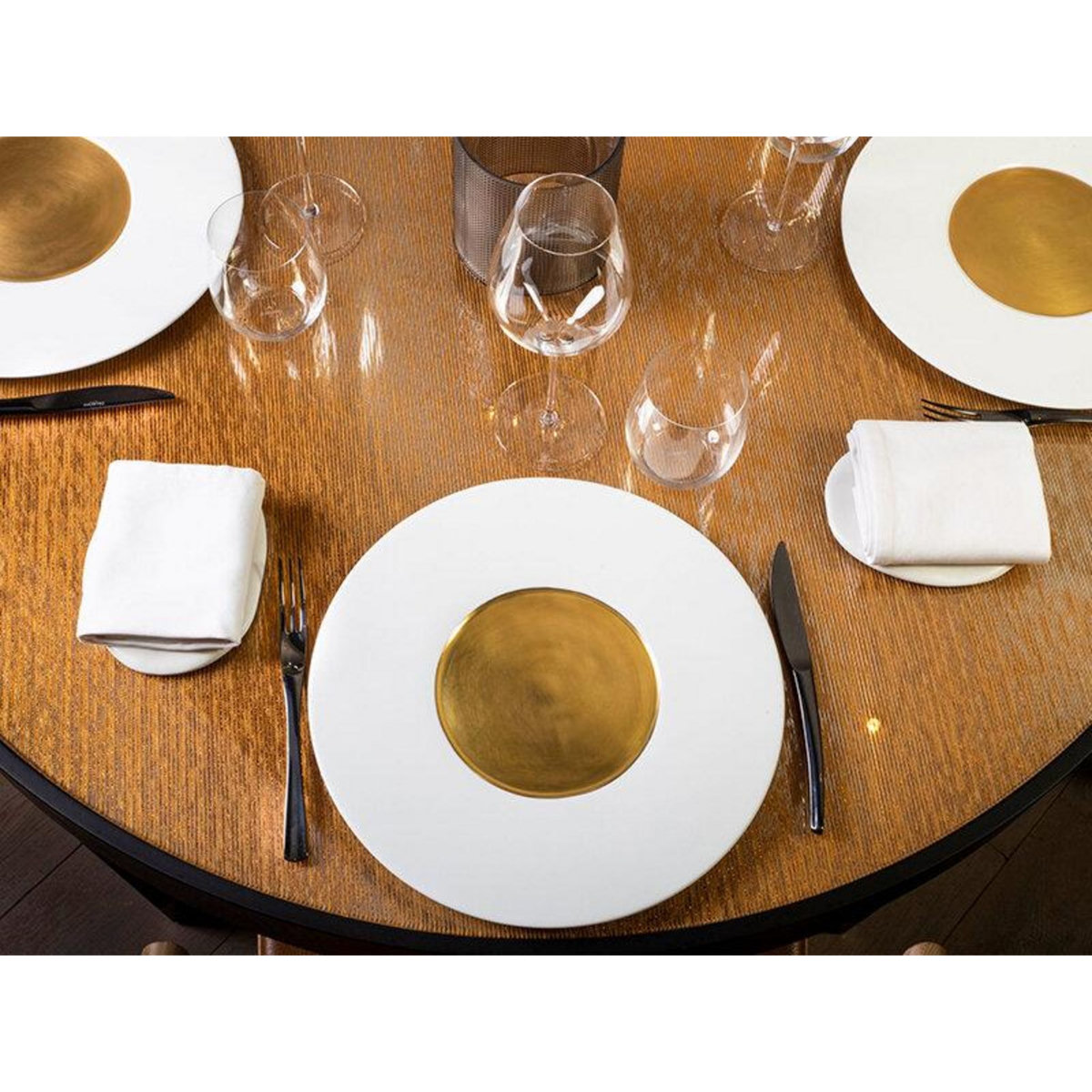 Smartbox Adresses primées : repas 4 plats au restaurant Le Puits du Trésor près de Caracassone - Coffret Cadeau Gastronomie