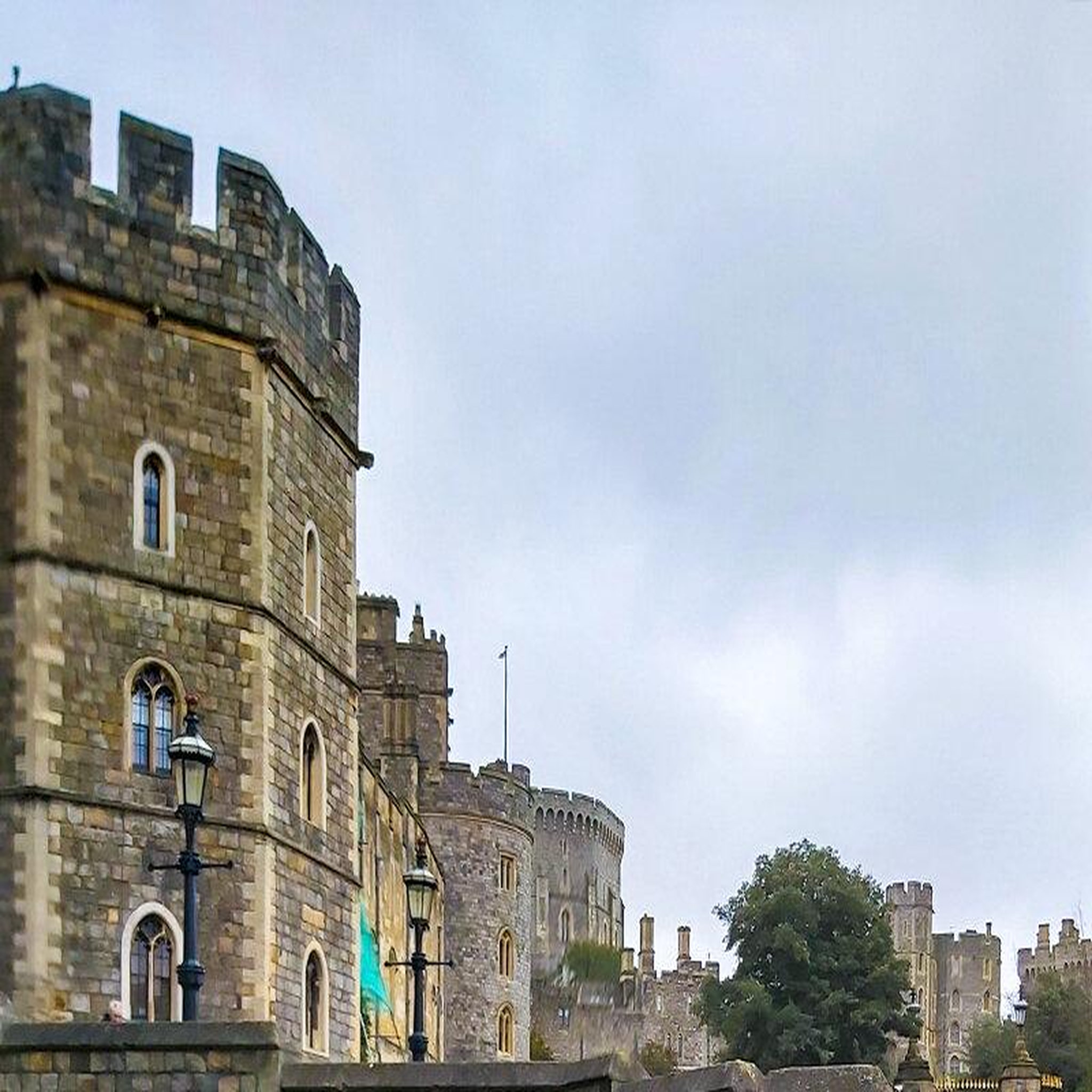 Voir la diapositive 4 : Smartbox Journée au château de Windsor et son village depuis Londres - Coffret Cadeau Sport & Aventure
