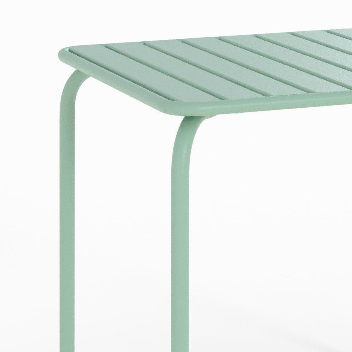Rendez vous déco Table de jardin carrée en métal vert clair 4 personnes-Yumi