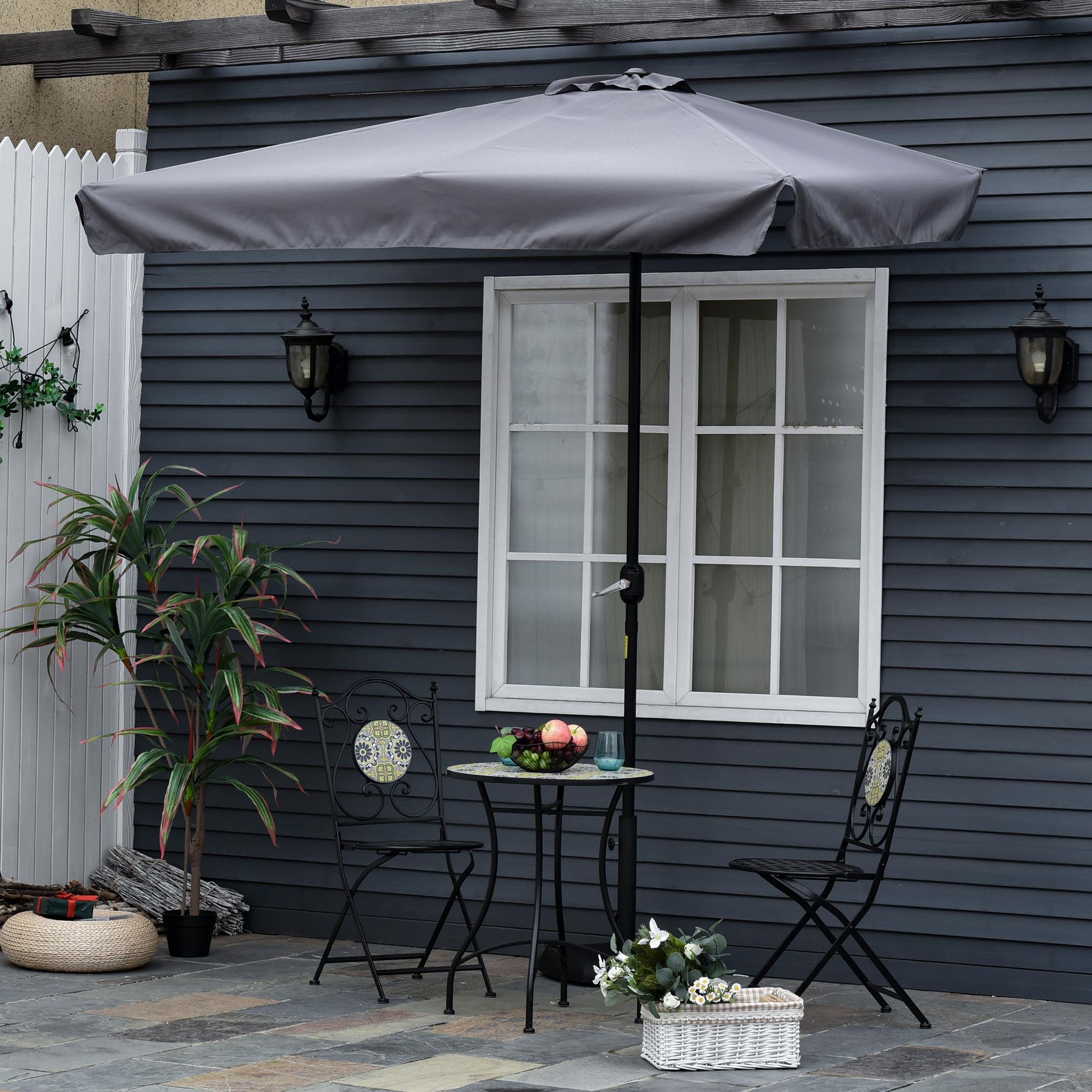 Voir la diapositive 2 : OUTSUNNY Demi parasol - parasol de balcon 5 entretoises métal dim. 2,3L x 1,3l x 2,49H m polyester haute densité gris