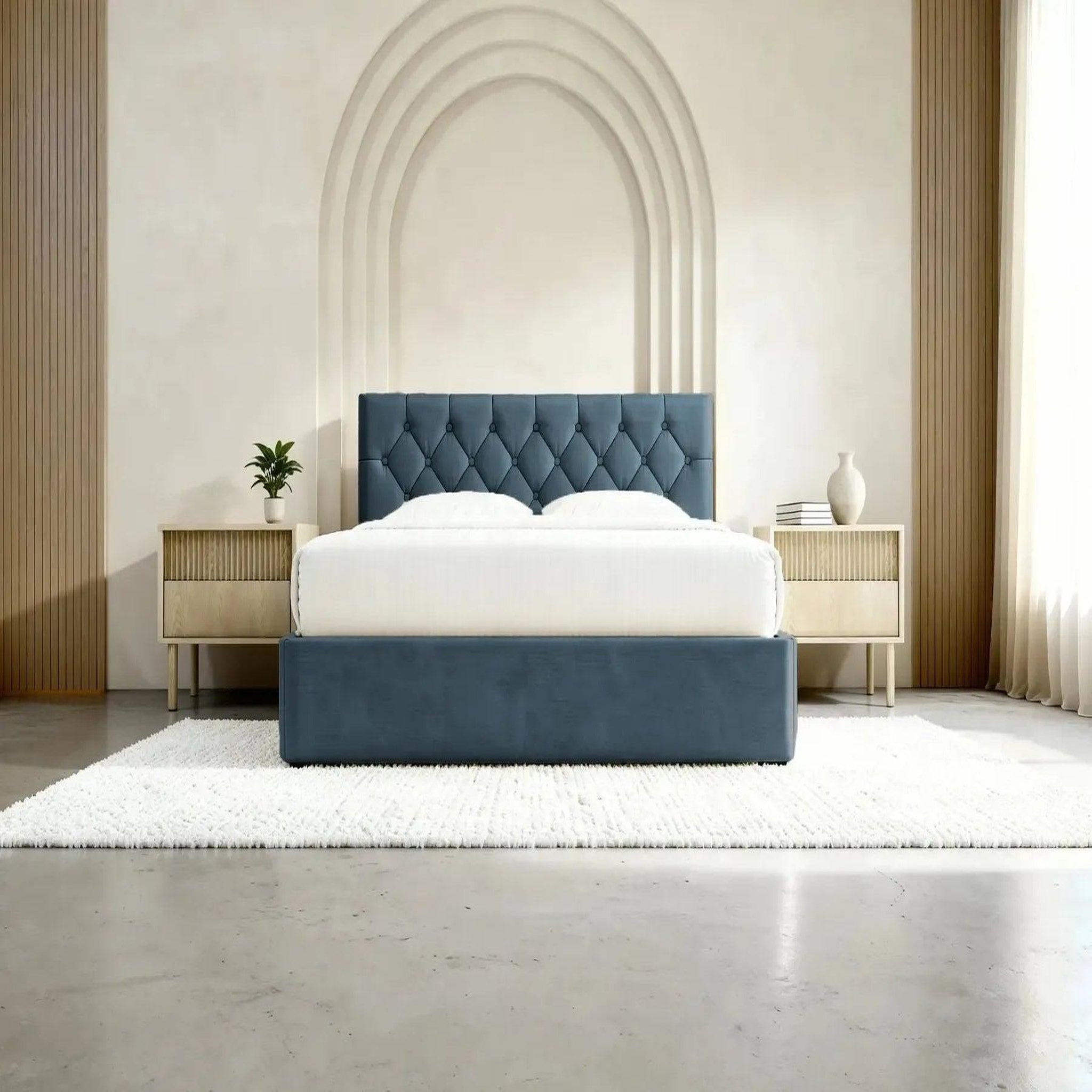 Voir la diapositive 5 : CASANOVA PARIS Emile - lit coffre tissu velours