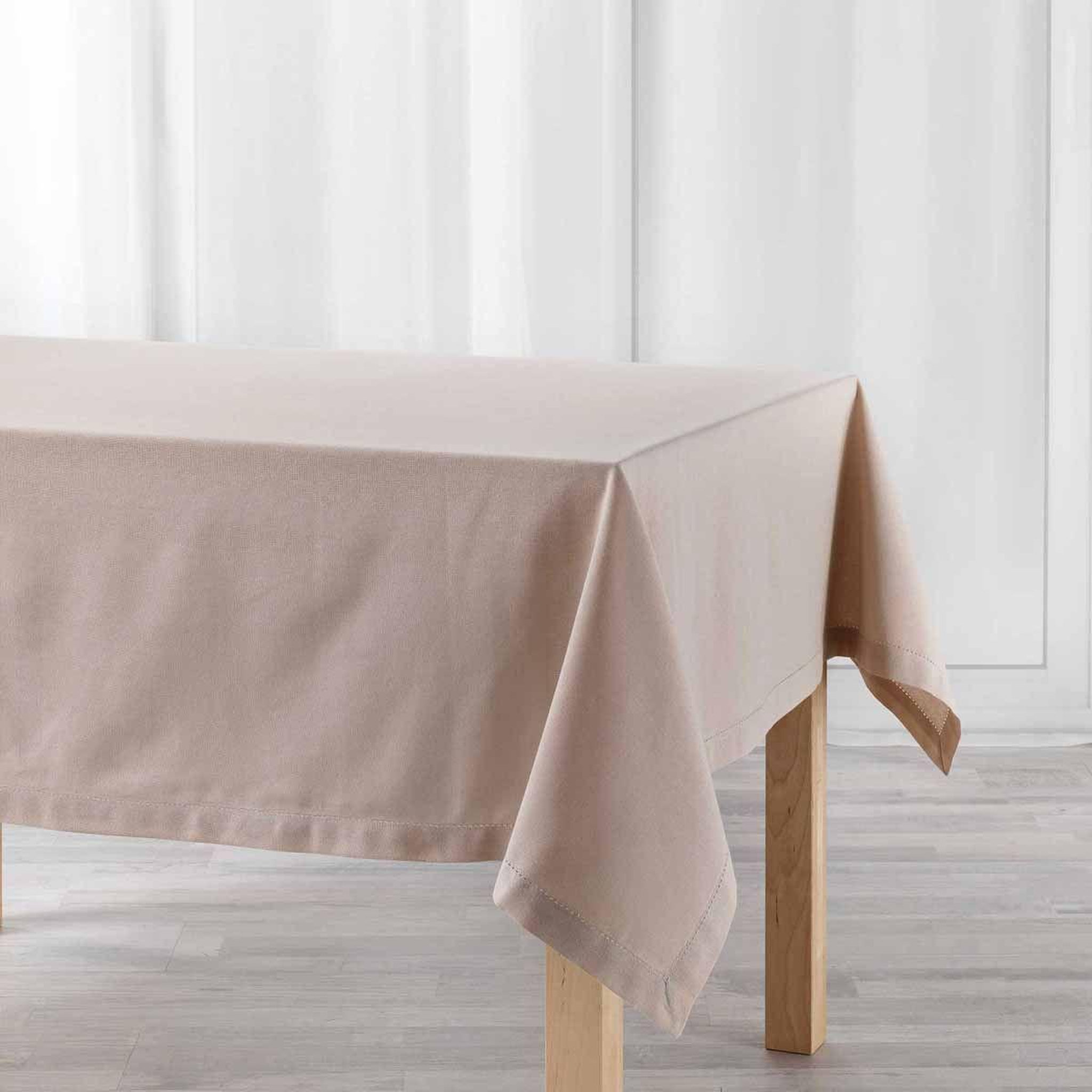 Douceur d'Intérieur Nappe de table uni  charline  140x240cm lin