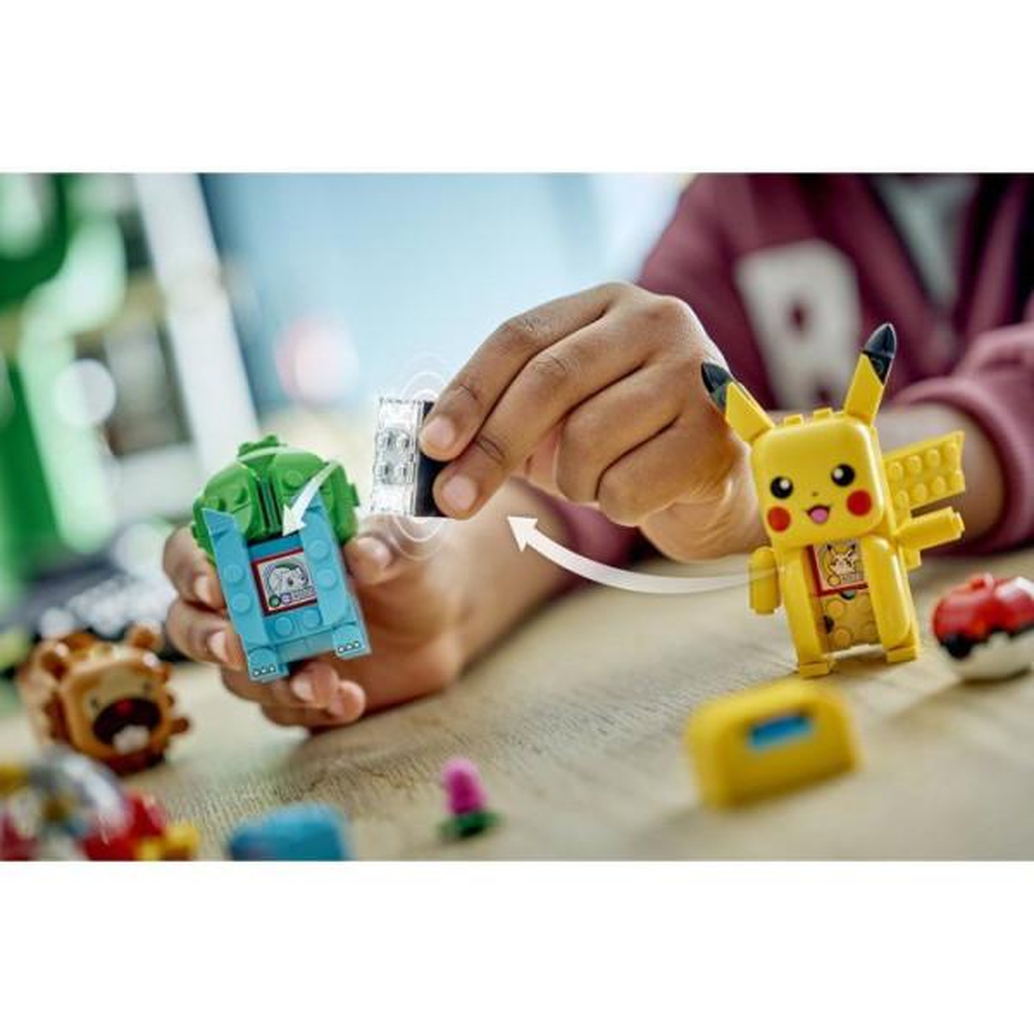 Voir la diapositive 5 : LEGO LEGO Pokémon 72155 - Set de construction compatible SMART Play™ - Bulbizarre et Keunotor, Délice de baies - Des 7 ans