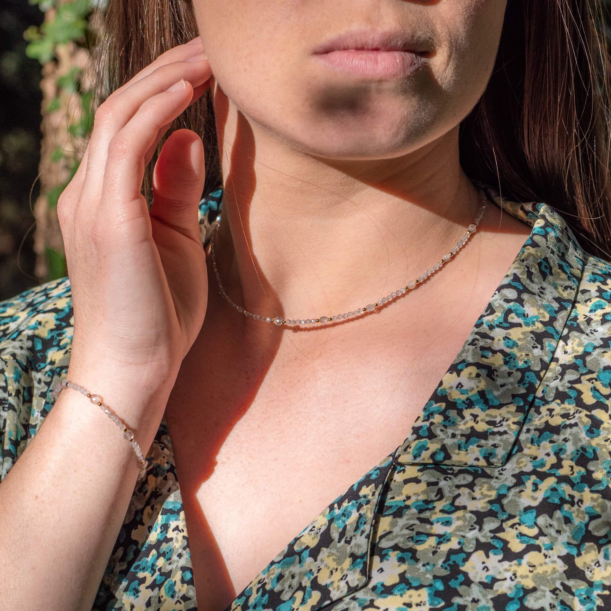 Voir la diapositive 4 : SLOYA Collier Paloma en pierres Labradorite
