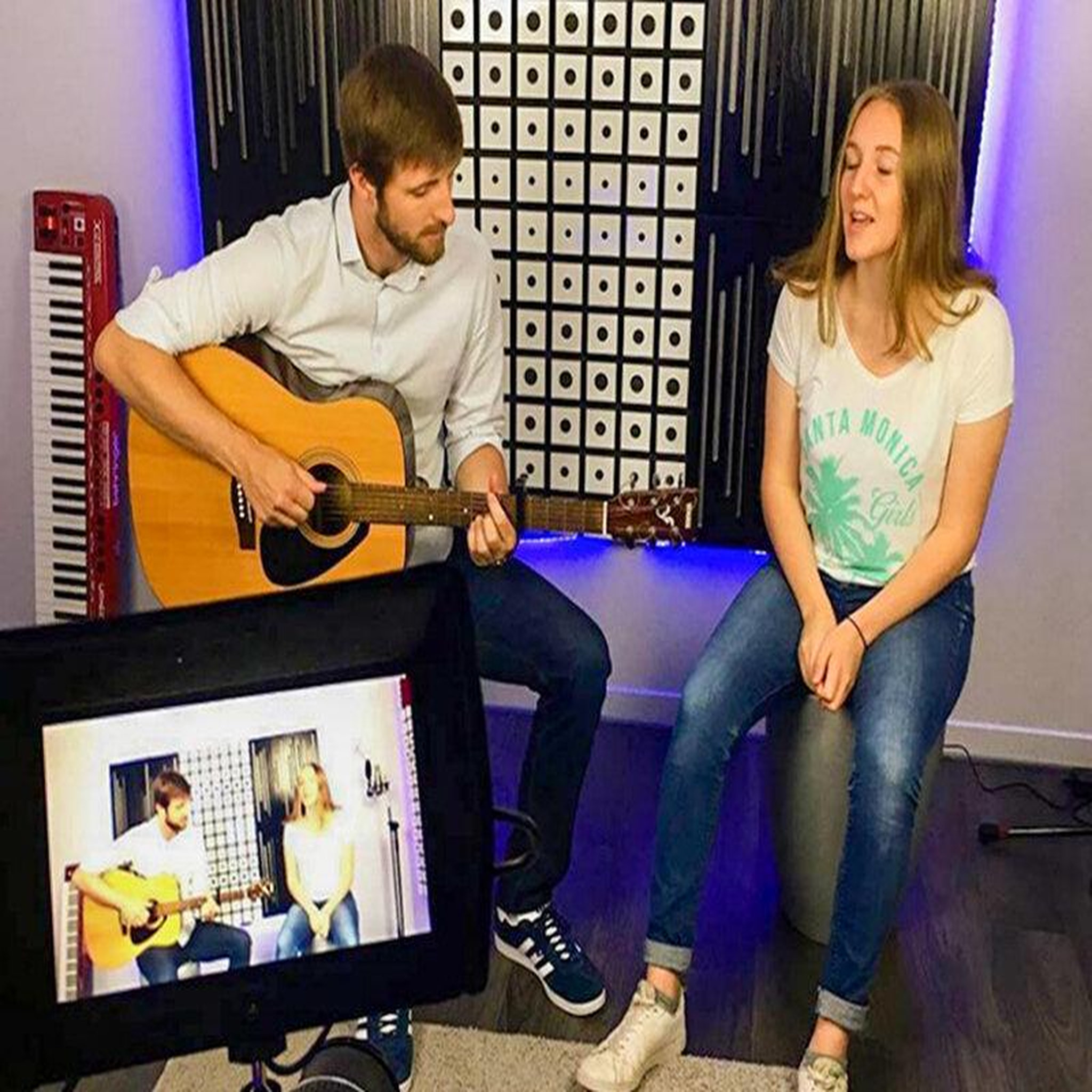 Voir la diapositive 3 : Smartbox Session d'enregistrement de 2h avec traitement de la voix en studio professionnel près de paris - coffret cadeau sport & aventure