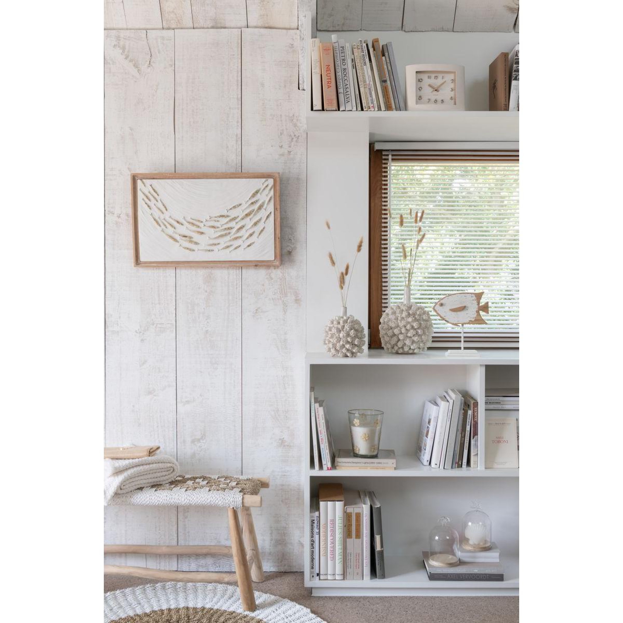 Voir la diapositive 4 : J-LINE Vase déco en grès  saki  30cm blanc