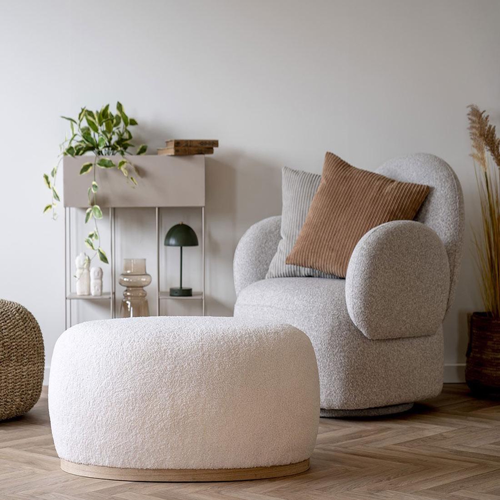 Voir la diapositive 4 : LISA DESIGN Javier - fauteuil pivotant - en tissu bouclette