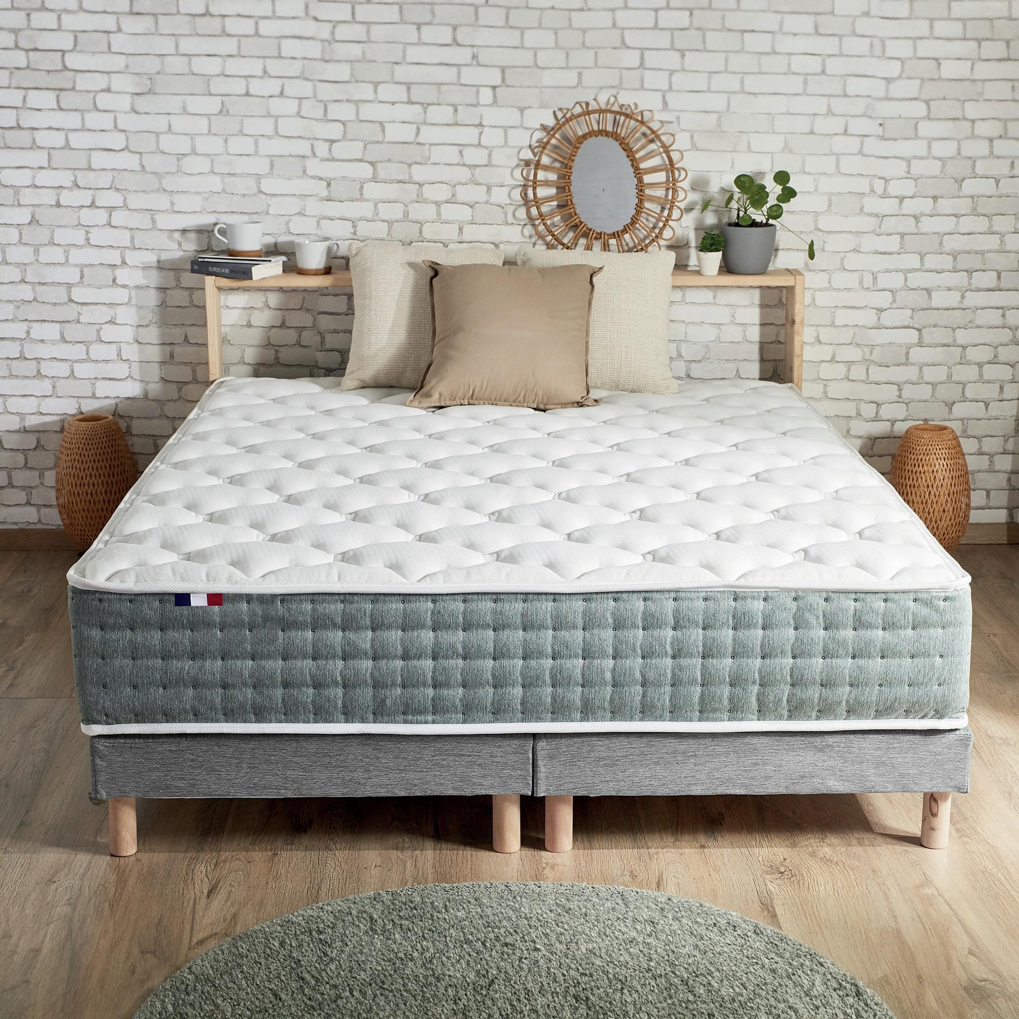 Voir la diapositive 6 : IDLITERIE Ensemble matelas Ressort 7 zones HYGGE + Sommier + couette + oreillers Fabriqué en France