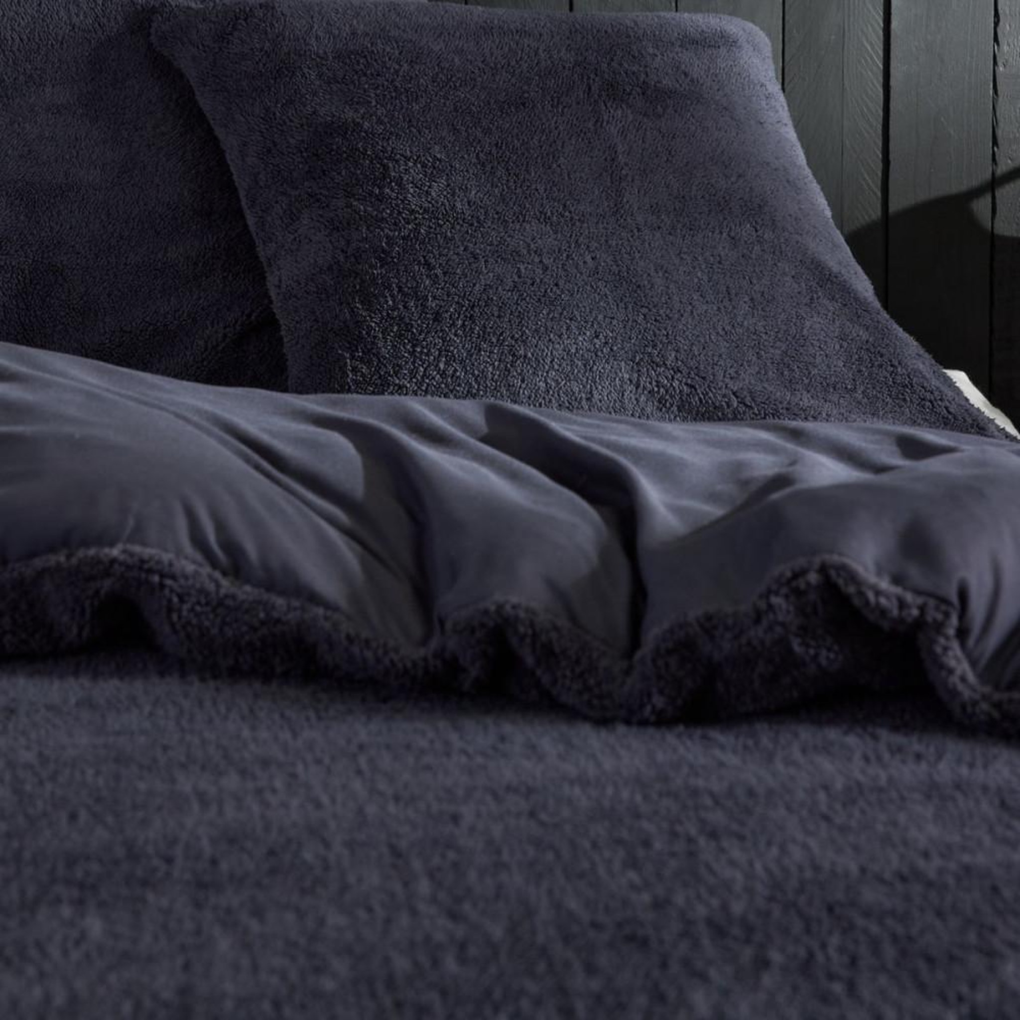 Voir la diapositive 2 : Today Parure de lit - TODAY - Teddy - 2 personnes - 220 x 240 cm - Gris anthracite uni
