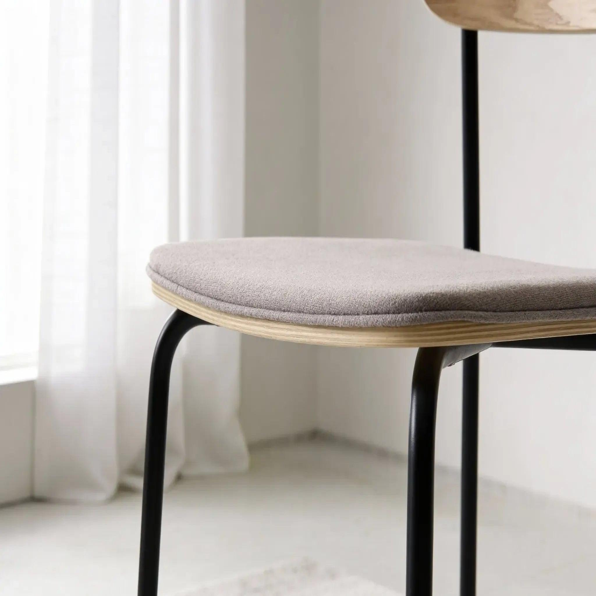 Voir la diapositive 5 : CASANOVA PARIS Olen - lot de 2 chaises pieds en métal