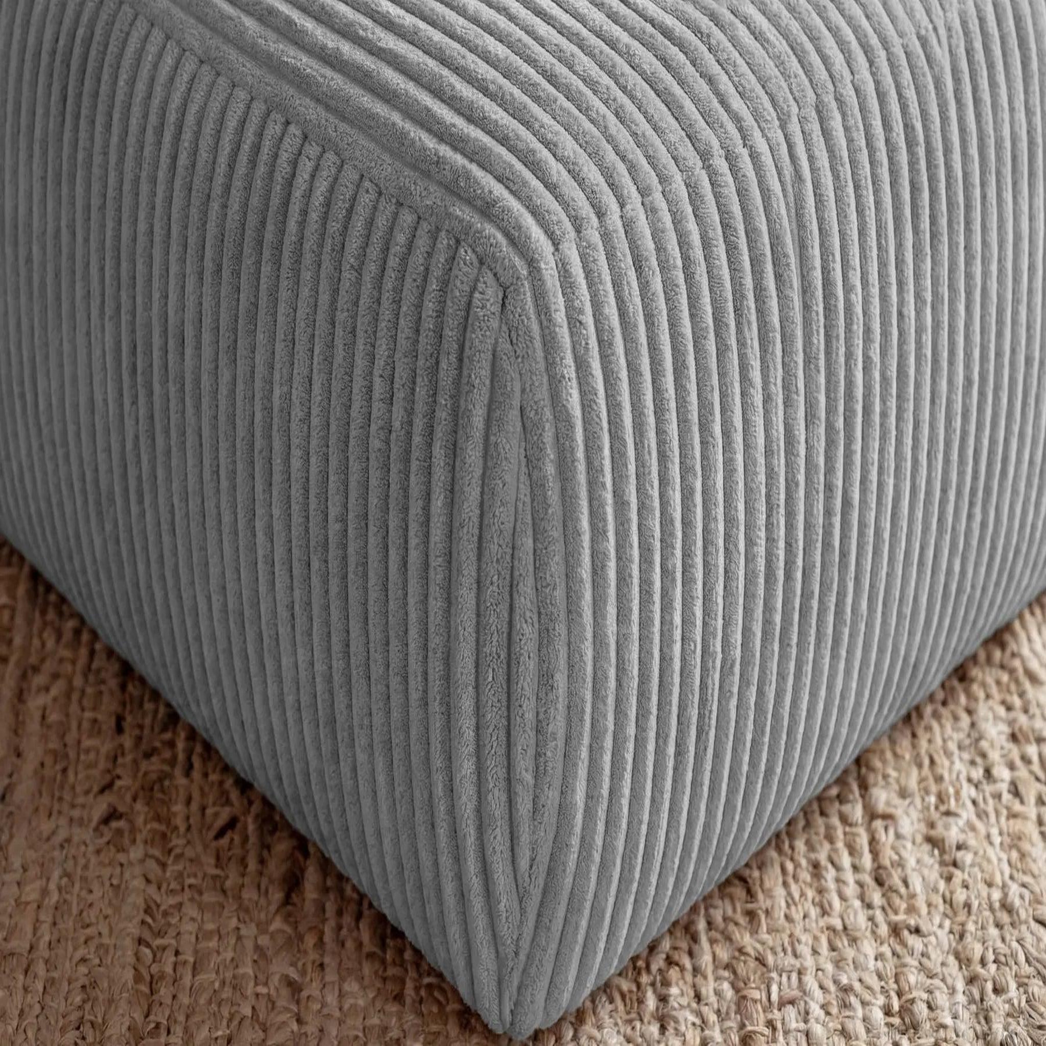 Voir la diapositive 3 : CASANOVA PARIS Elio - pouf velours côtelé