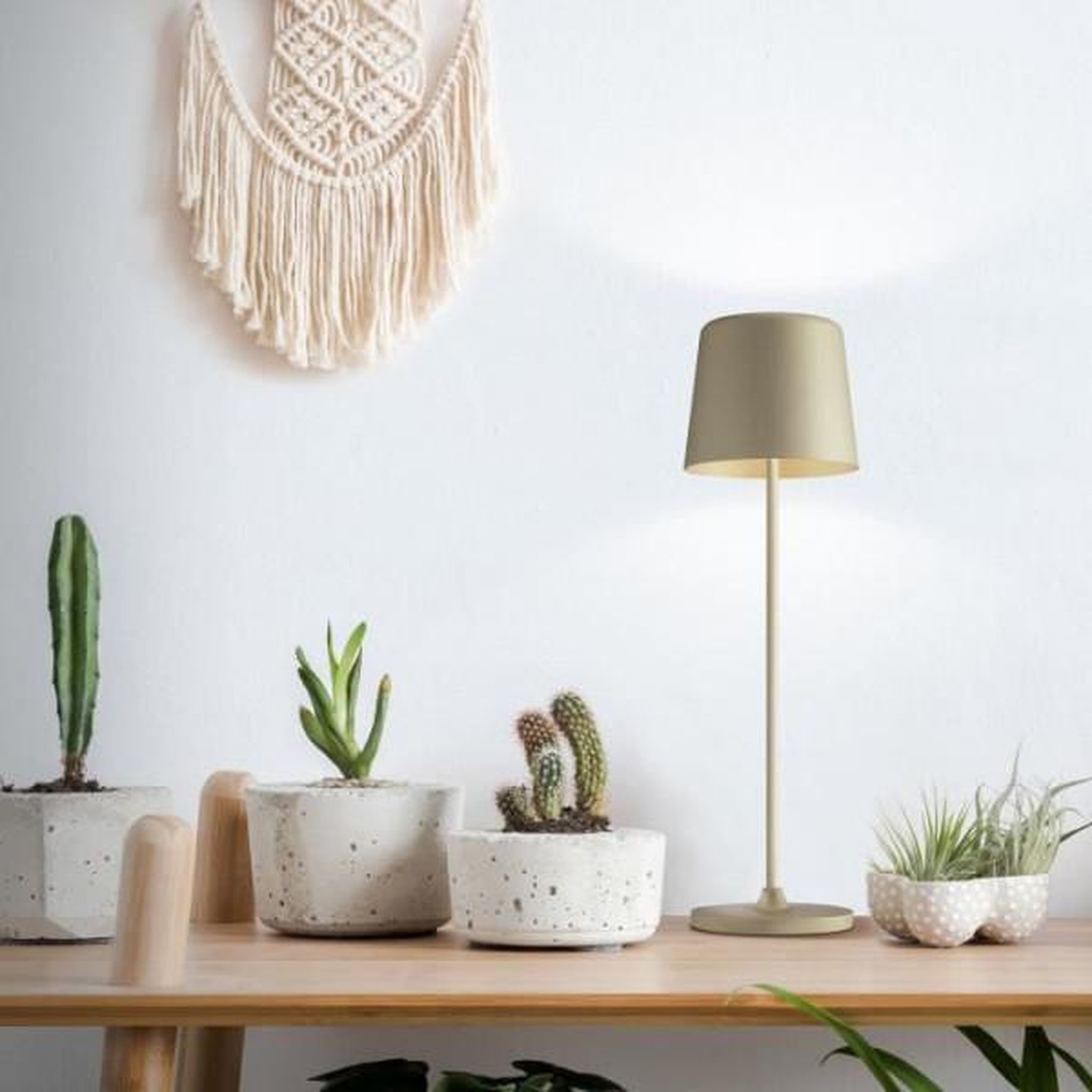 Voir la diapositive 2 : BRILLIANT Lampe a poser LED KAAMI BRILLIANT - Métal et plastique - Cappuccino - 2W - IP44