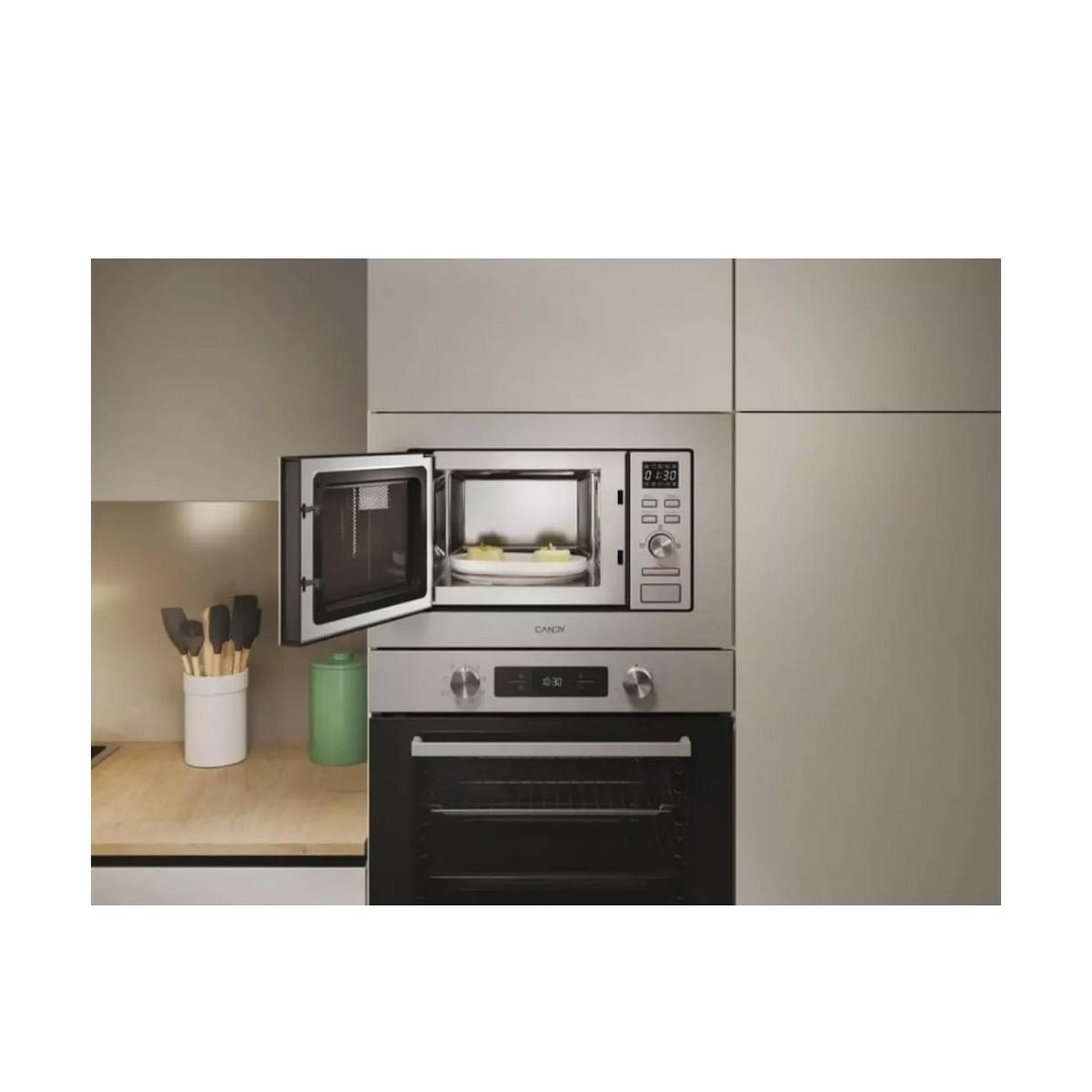 Voir la diapositive 6 : Candy Micro-ondes gril encastrable 20l 800w inox - CA20FMW7NG