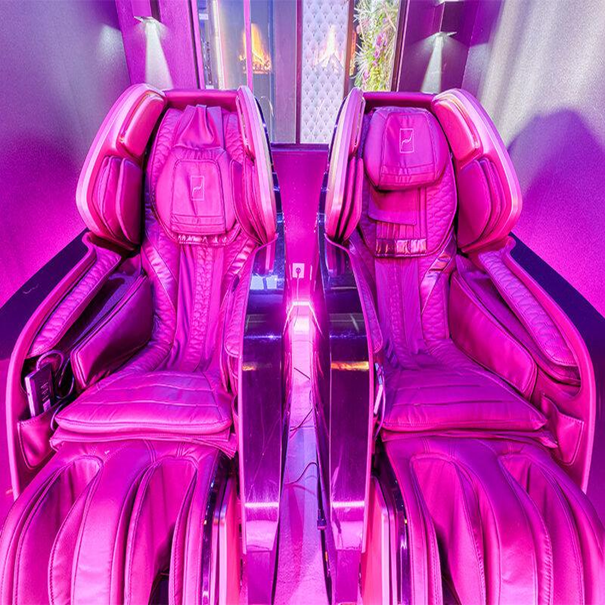 Voir la diapositive 2 : Smartbox Accès au spa d'1h30 et séance de fauteuil massant en duo près de paris - coffret cadeau bien-être