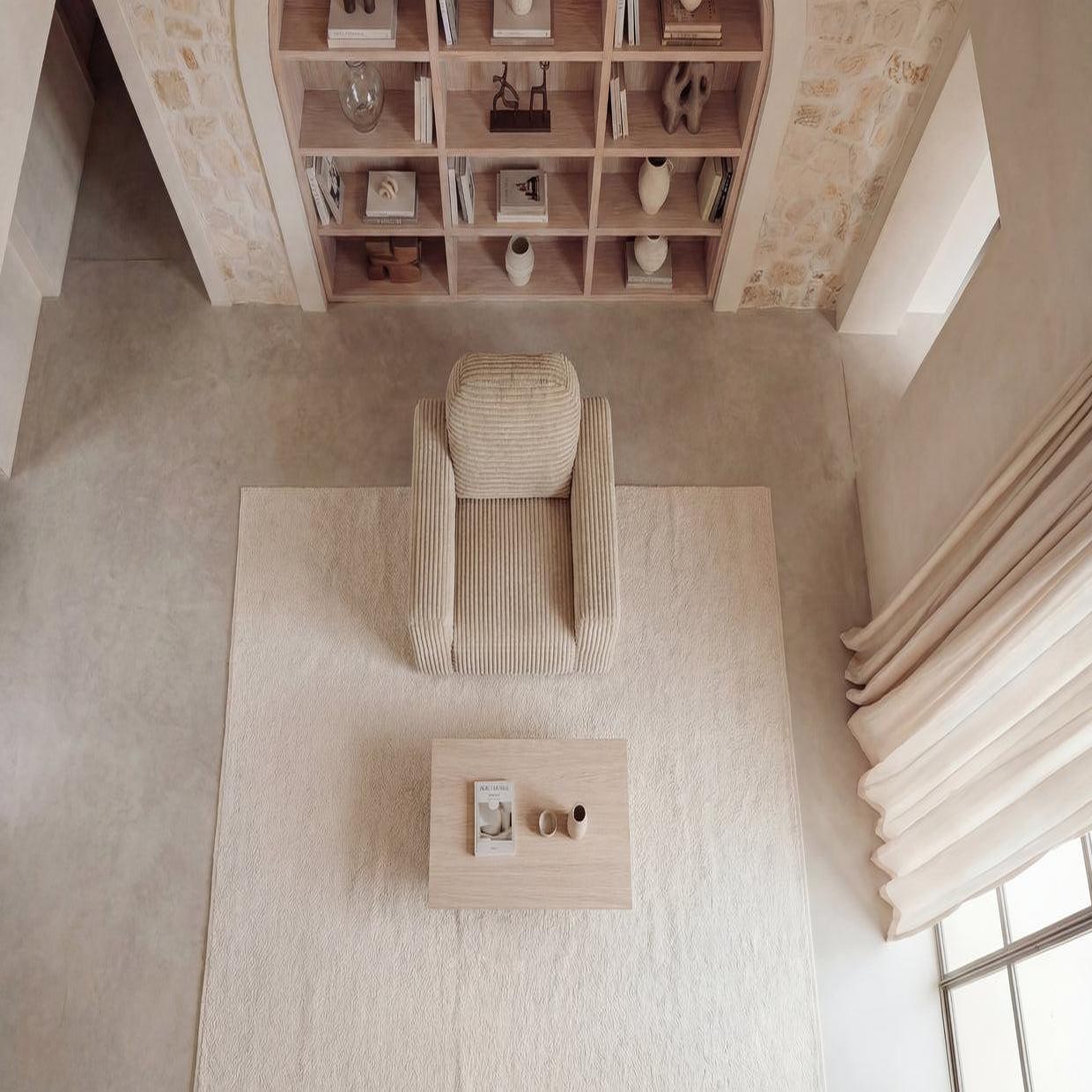 Voir la diapositive 6 : CASANOVA PARIS Elvis - fauteuil gros velours côtelé