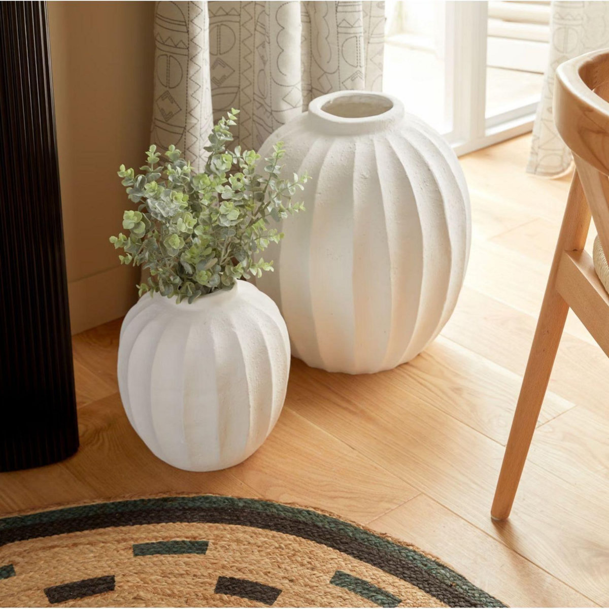 ATMOSPHERA Vase boule en céramique AMIA - H. 28 cm - Blanc