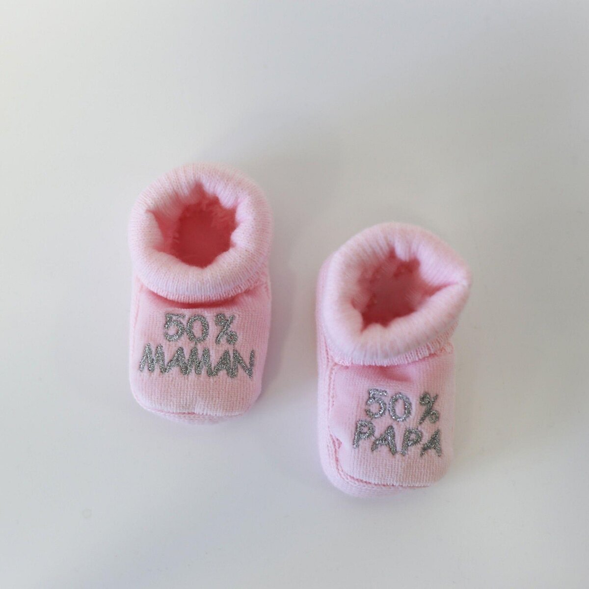 KINOUSSES Chaussons naissance - 50% papa 50% maman pas cher