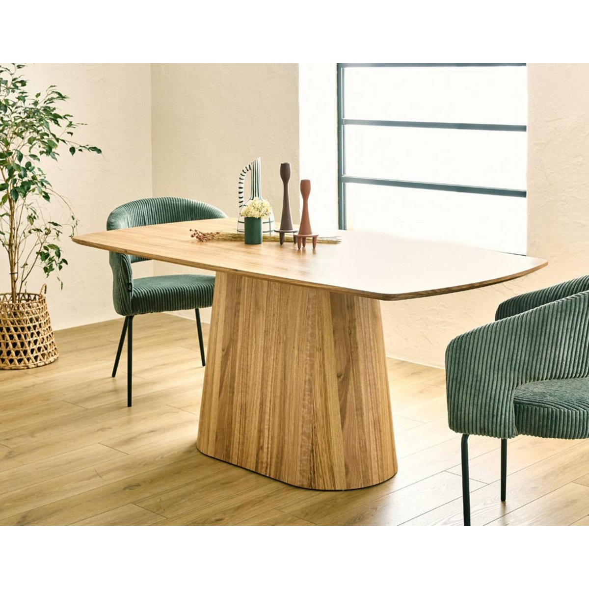 LISA DESIGN Casablanca - table à manger - bois - 4 à 8 personnes