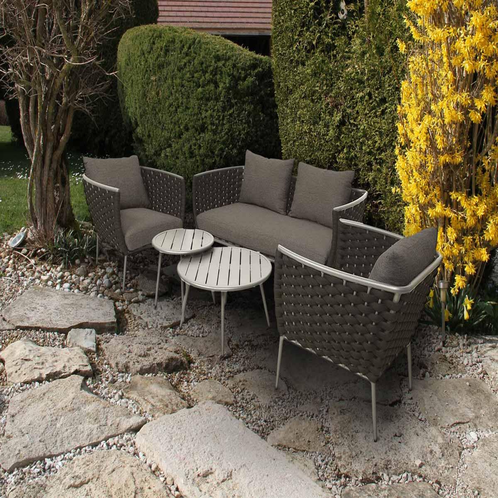 Voir la diapositive 2 : JARDIDECO Salon de jardin monza - jardideco
